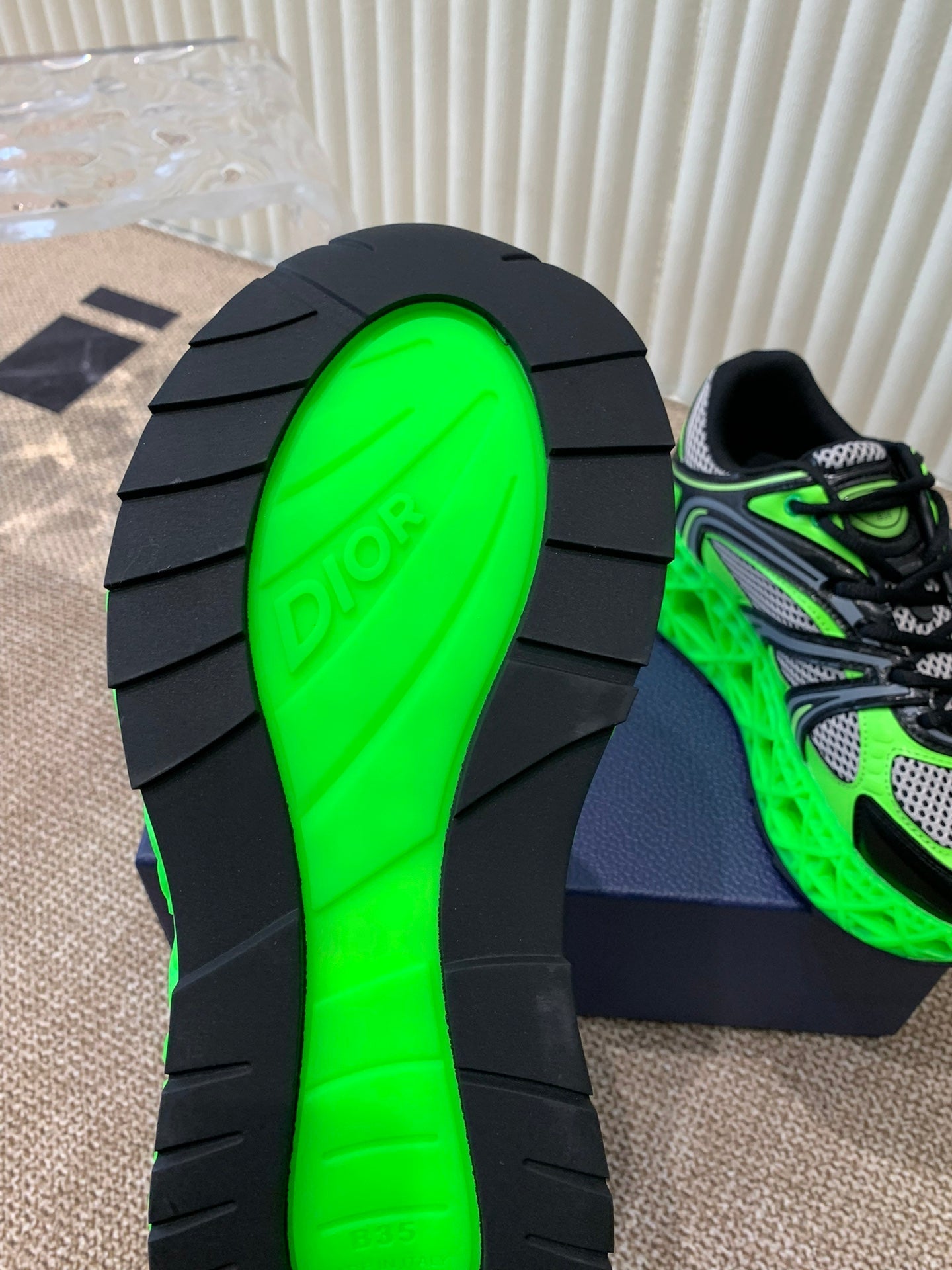 DIOR Sneaker B35 In Green Mix White Black Calfskin And Fabric 113119