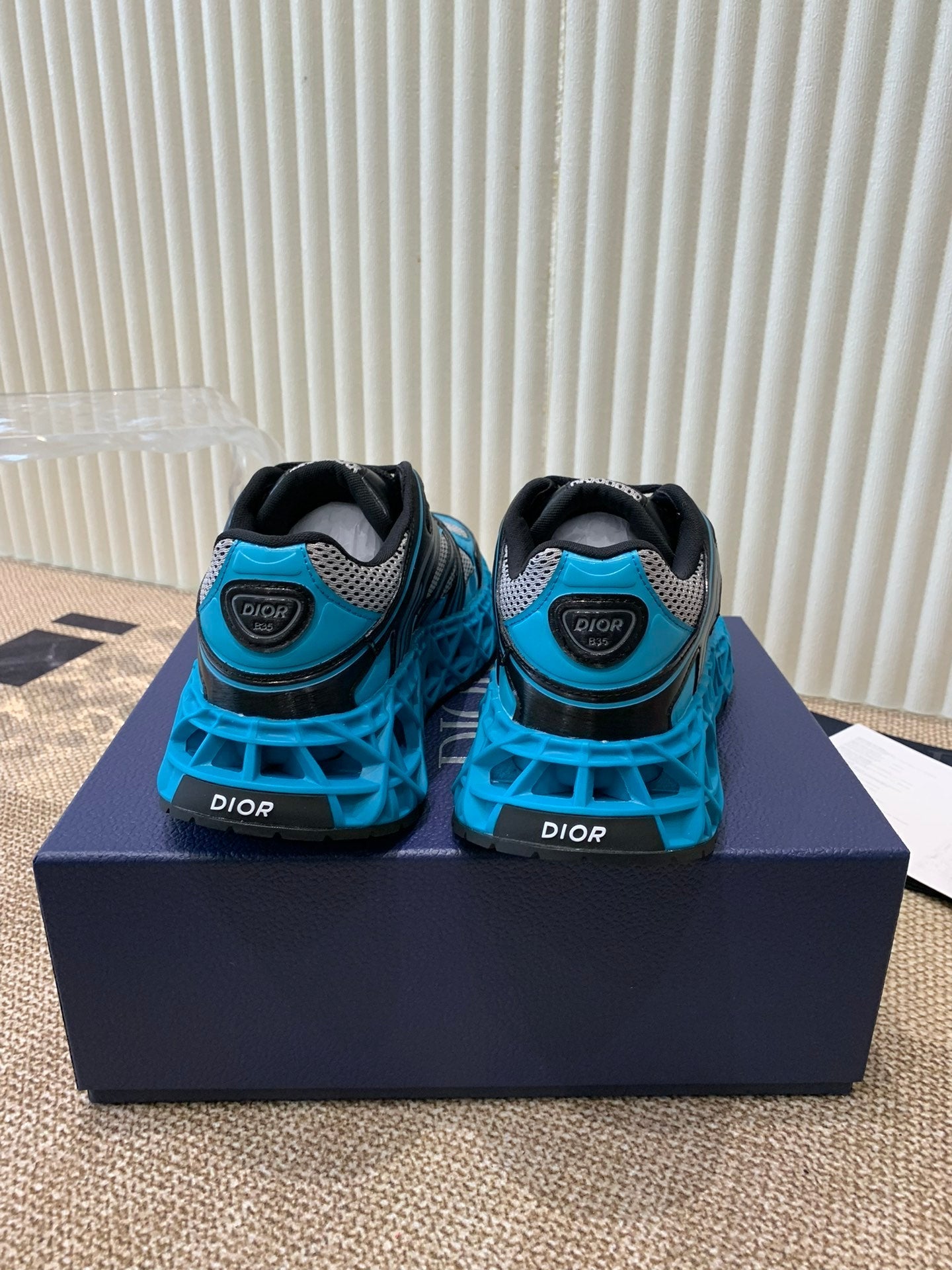 DIOR Sneaker B35 In Blue Mix White Black Calfskin And Fabric 113121