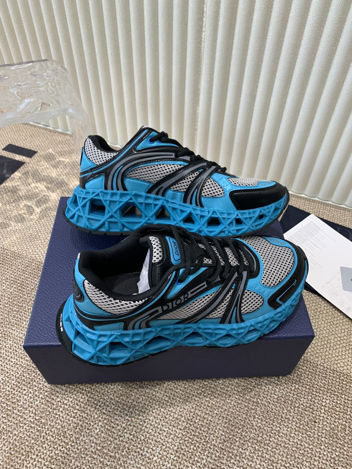 DIOR Sneaker B35 In Blue Mix White Black Calfskin And Fabric 113121