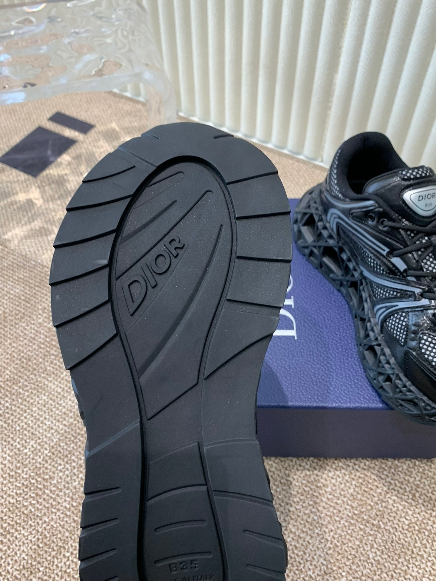 DIOR Sneaker B35 In Black Calfskin And Fabric 113123