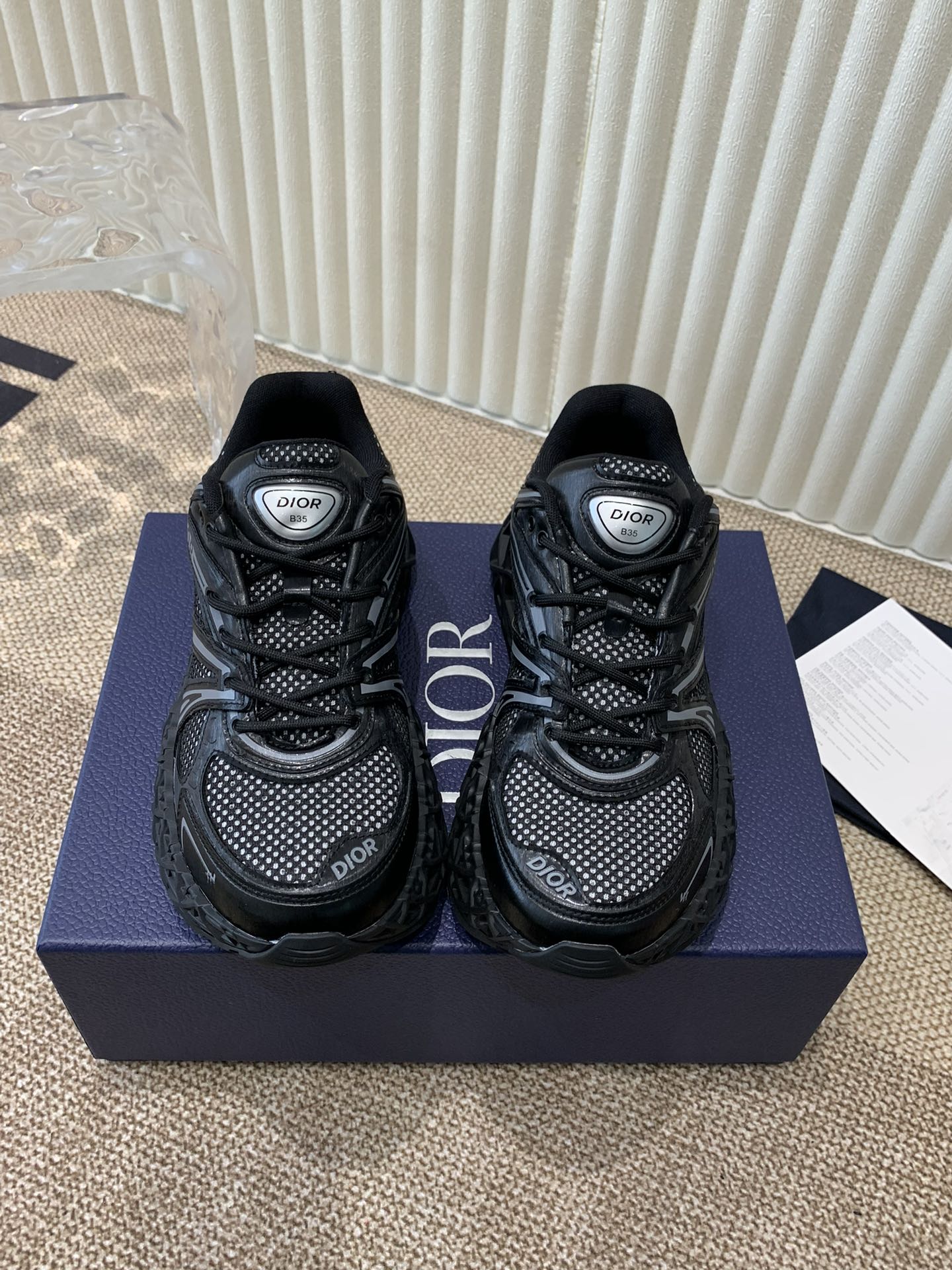 DIOR Sneaker B35 In Black Calfskin And Fabric 113123
