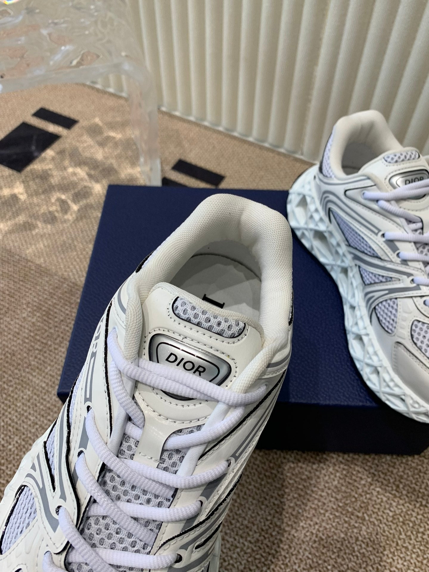 DIOR Sneaker B35 In White Mix Ivory White Calfskin And Fabric 113127