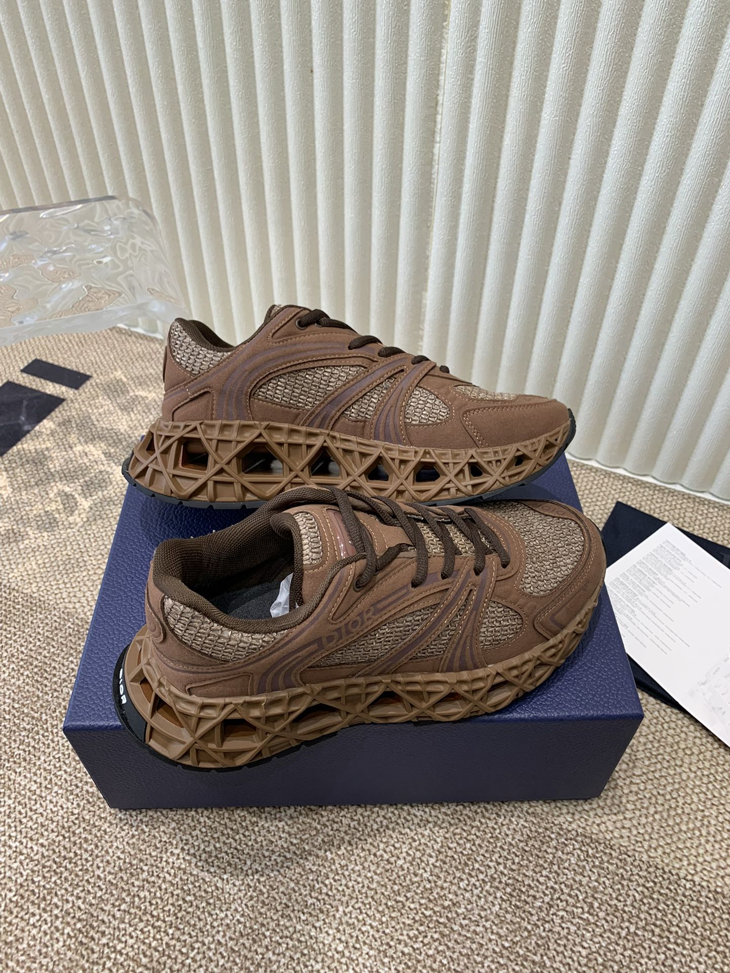 DIOR Sneaker B35 In Brown Suede And Fabric 113129
