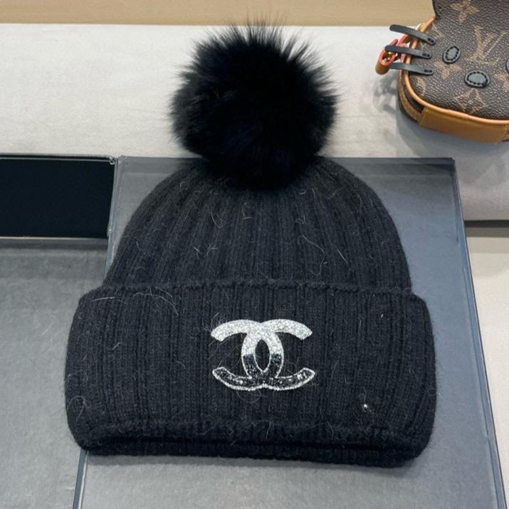 CHANEL BEANIE HAT IN BLACK WOOL 426234