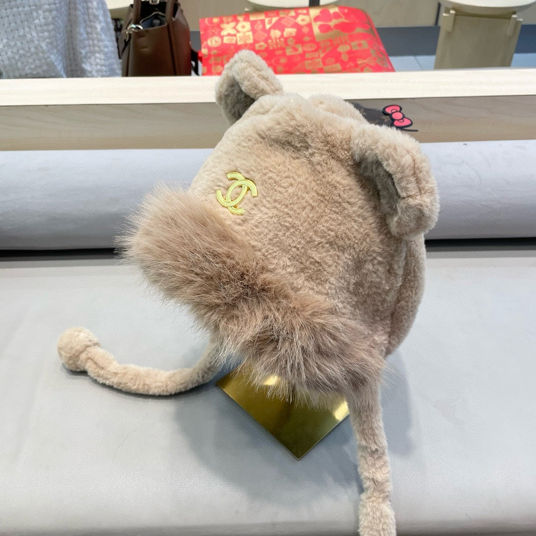 CHANEL BEANIE HAT IN CAMEL BROWN LAMB FUR 426238