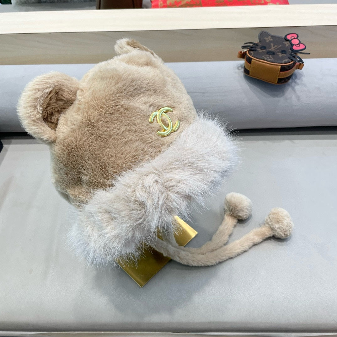 CHANEL BEANIE HAT IN CAMEL BROWN LAMB FUR 426241