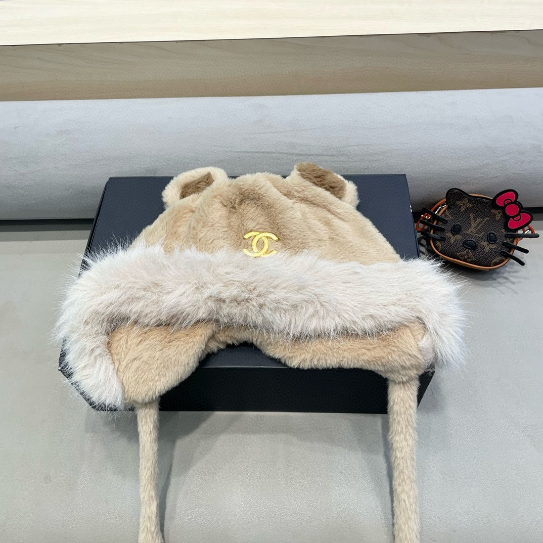 CHANEL BEANIE HAT IN CAMEL BROWN LAMB FUR 426241
