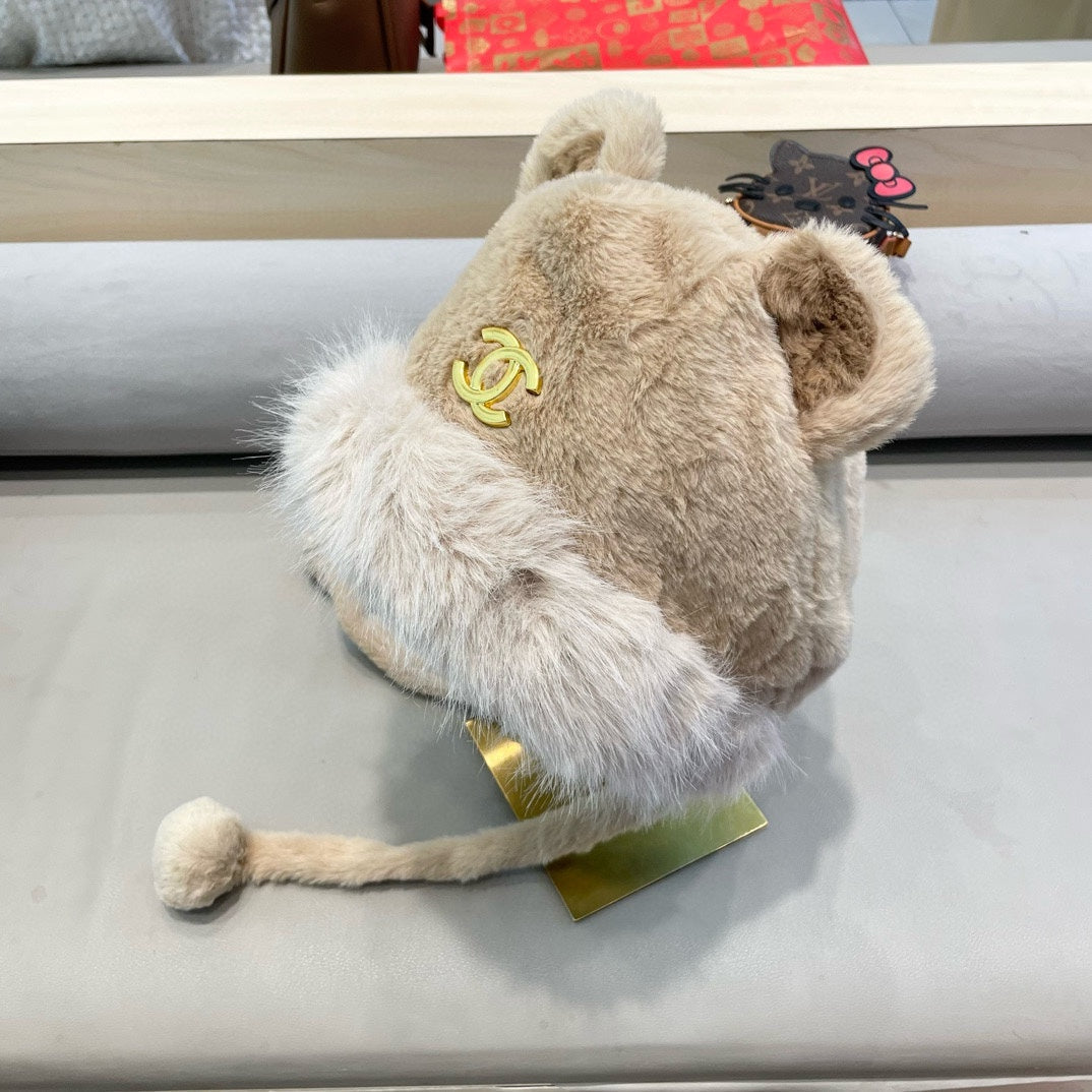 CHANEL BEANIE HAT IN CAMEL BROWN LAMB FUR 426241
