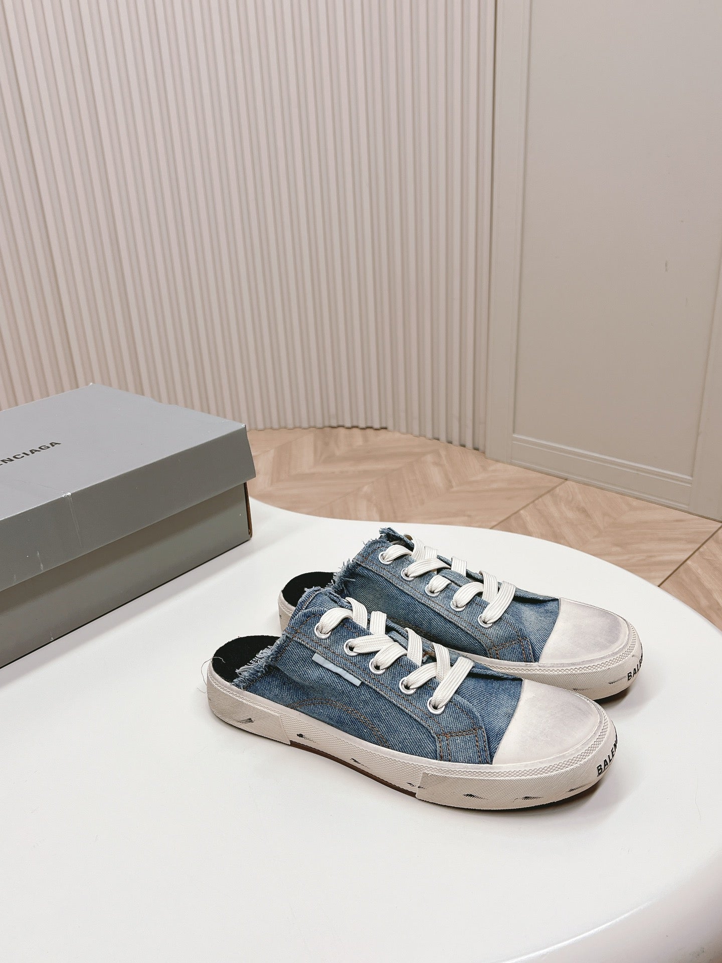Balanciaga PARIS MULES IN BLUE DESTROYED DENIM AND RUBBER