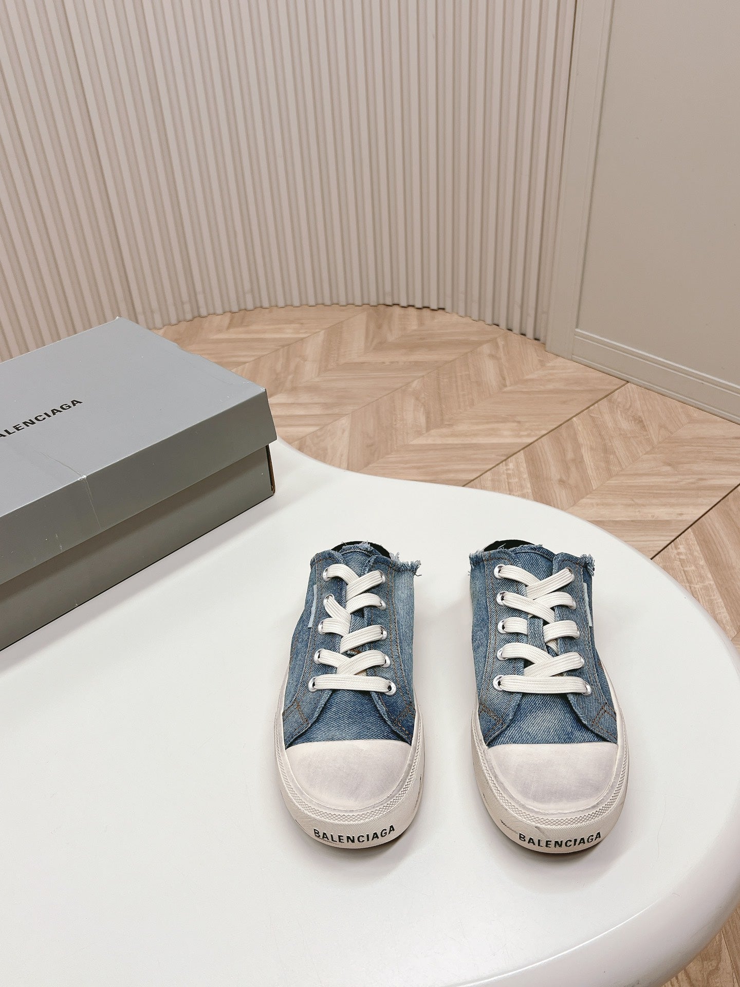 Balanciaga PARIS MULES IN BLUE DESTROYED DENIM AND RUBBER