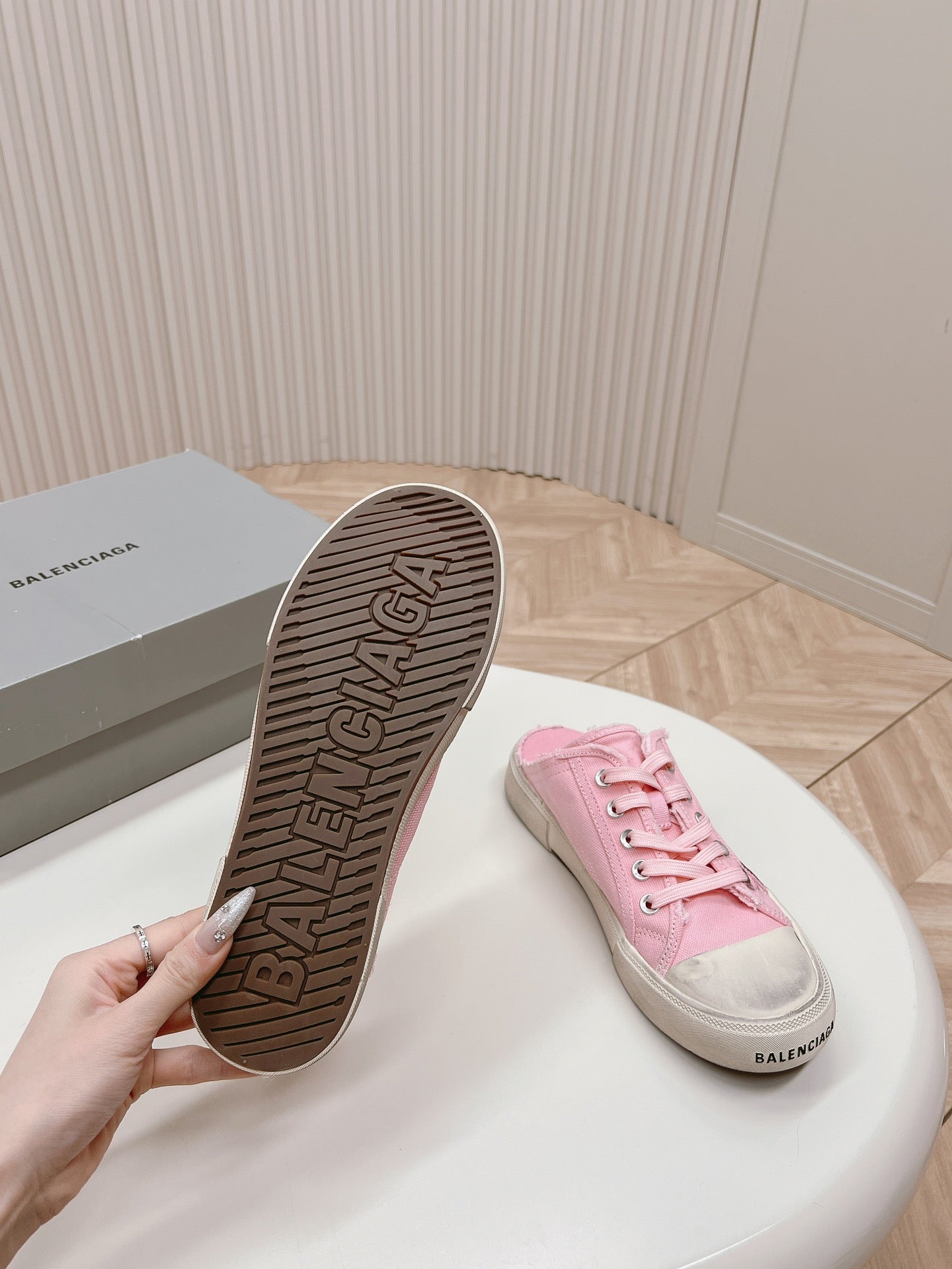 Balanciaga SNEAKER MULES IN PINK CANVAS GRAFFITI LOGO