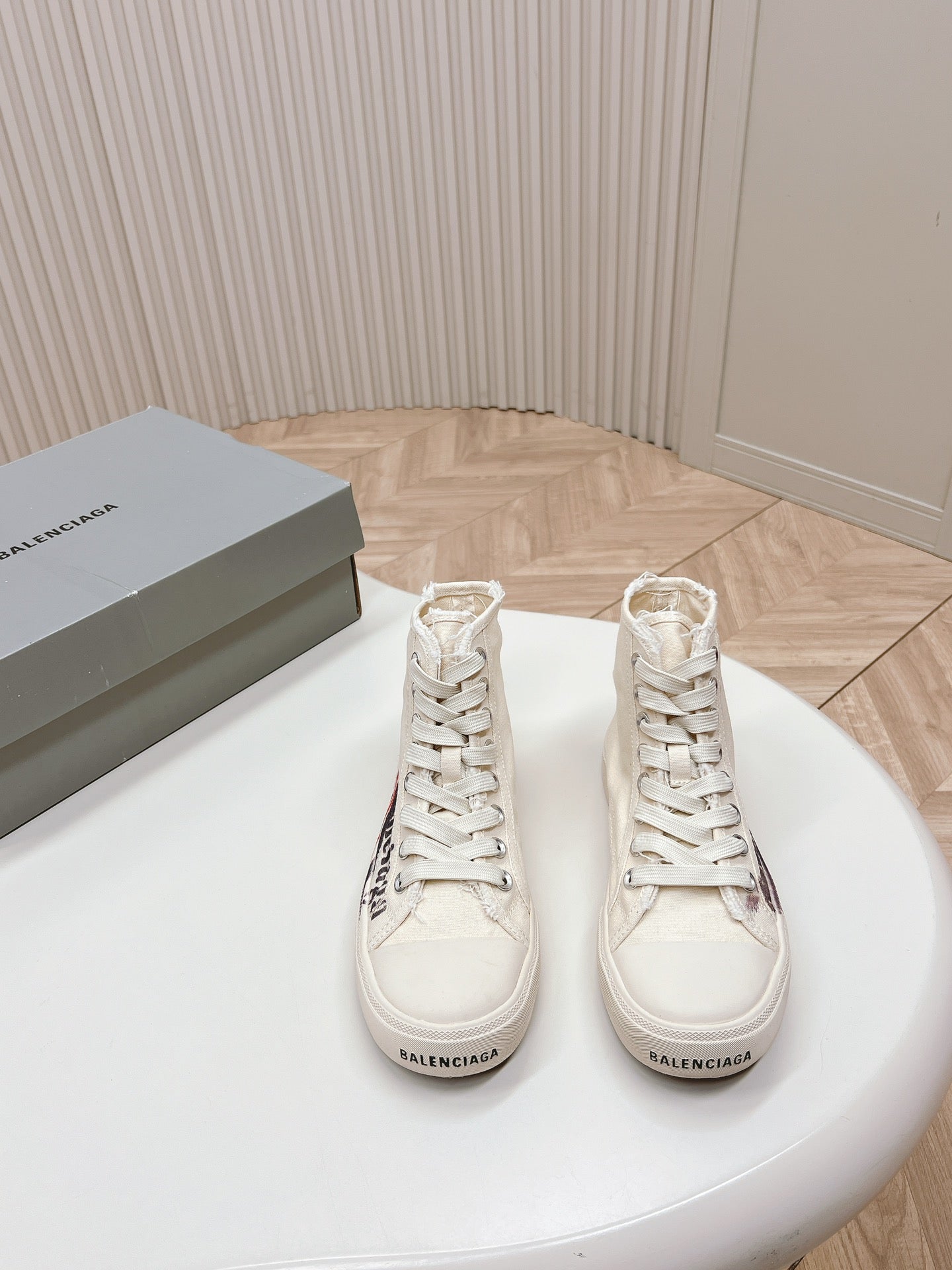 Balanciaga WHITE CANVAS HIGH-TOP SNEAKERS LOGO GRAFFITI