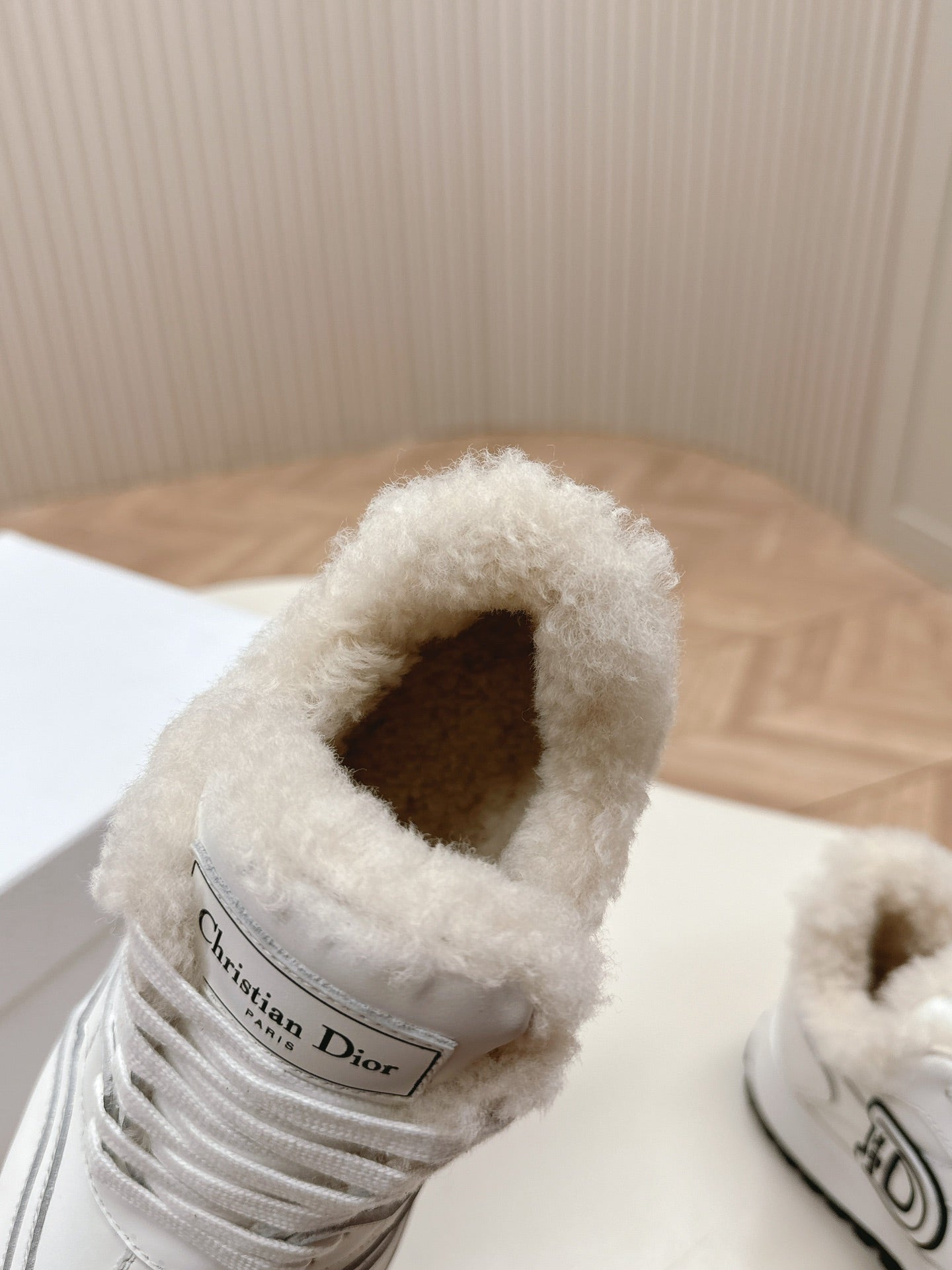 DIOR C'est DIOR Sneaker Fleece Lining White Lambskin