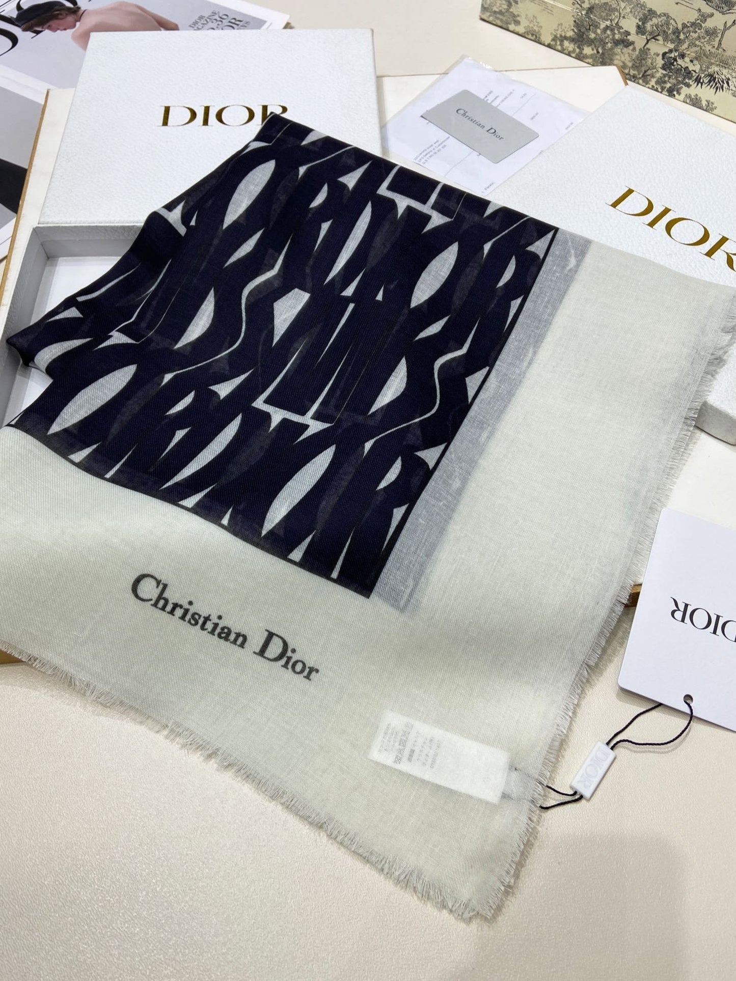 DIOR MISS DIOR ALLOVER SHAWL 140 CM IN BLACK MIX WHITE SILK CASHMERE 411629