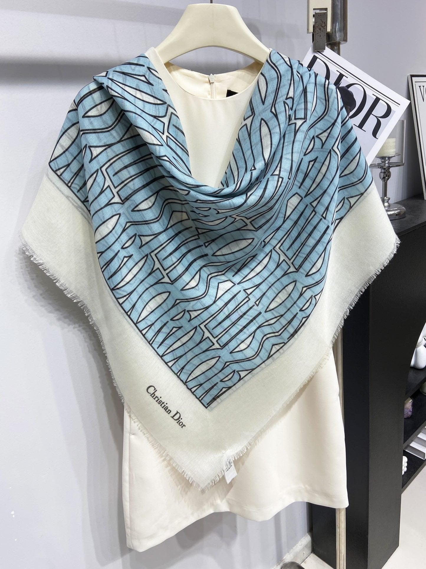 DIOR MISS DIOR ALLOVER SHAWL 140 CM IN POWDER BLUE MIX WHITE SILK CASHMERE 411630