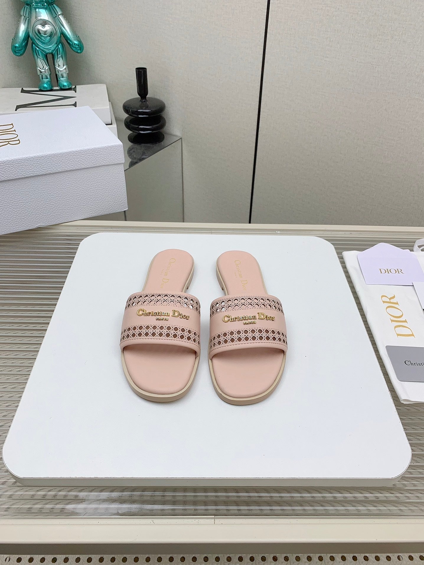 DIOR D-Lane Slide In Light Pink Cowhide 106273
