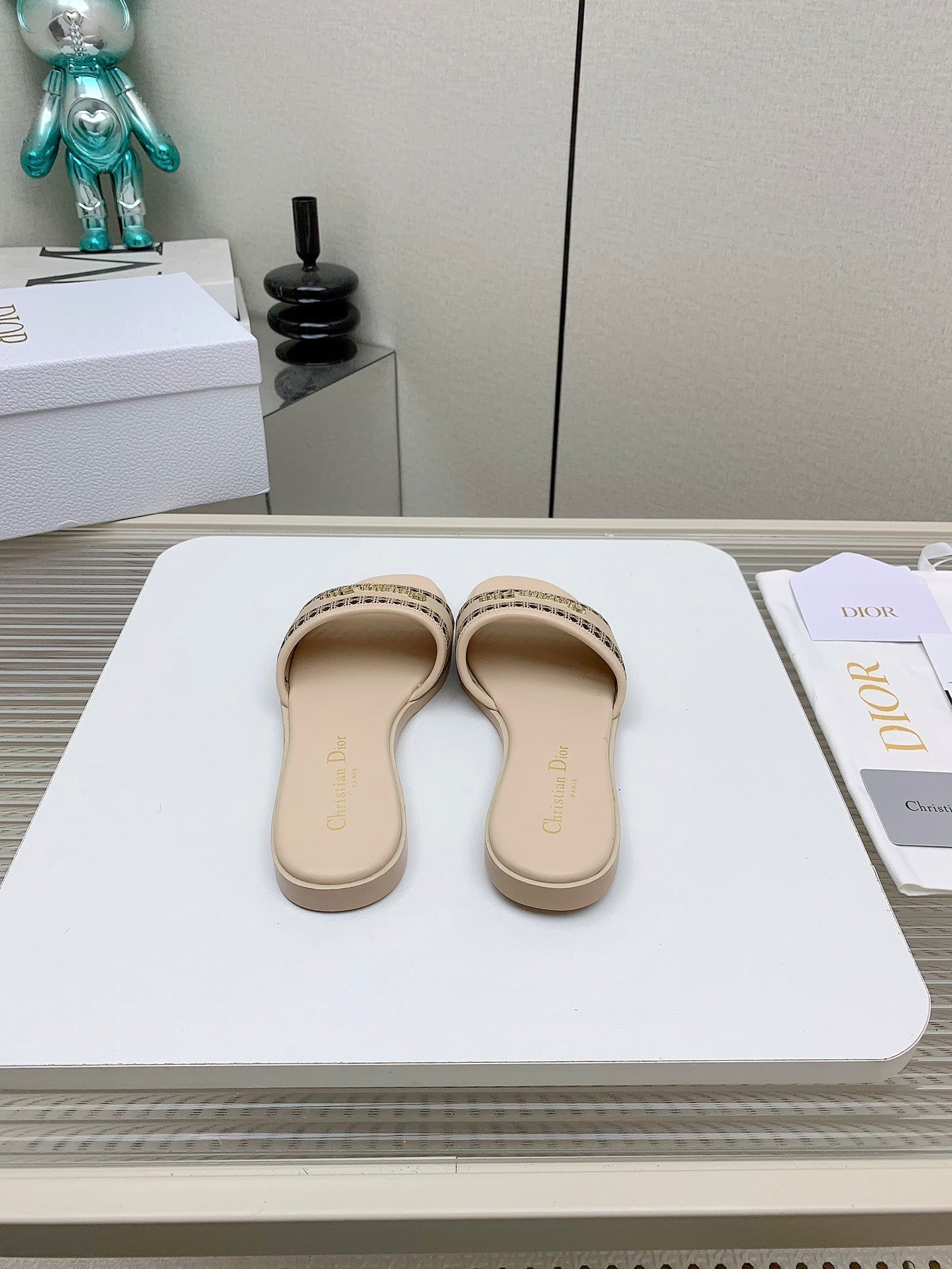 DIOR D-Lane Slide In Beige Cowhide 106275