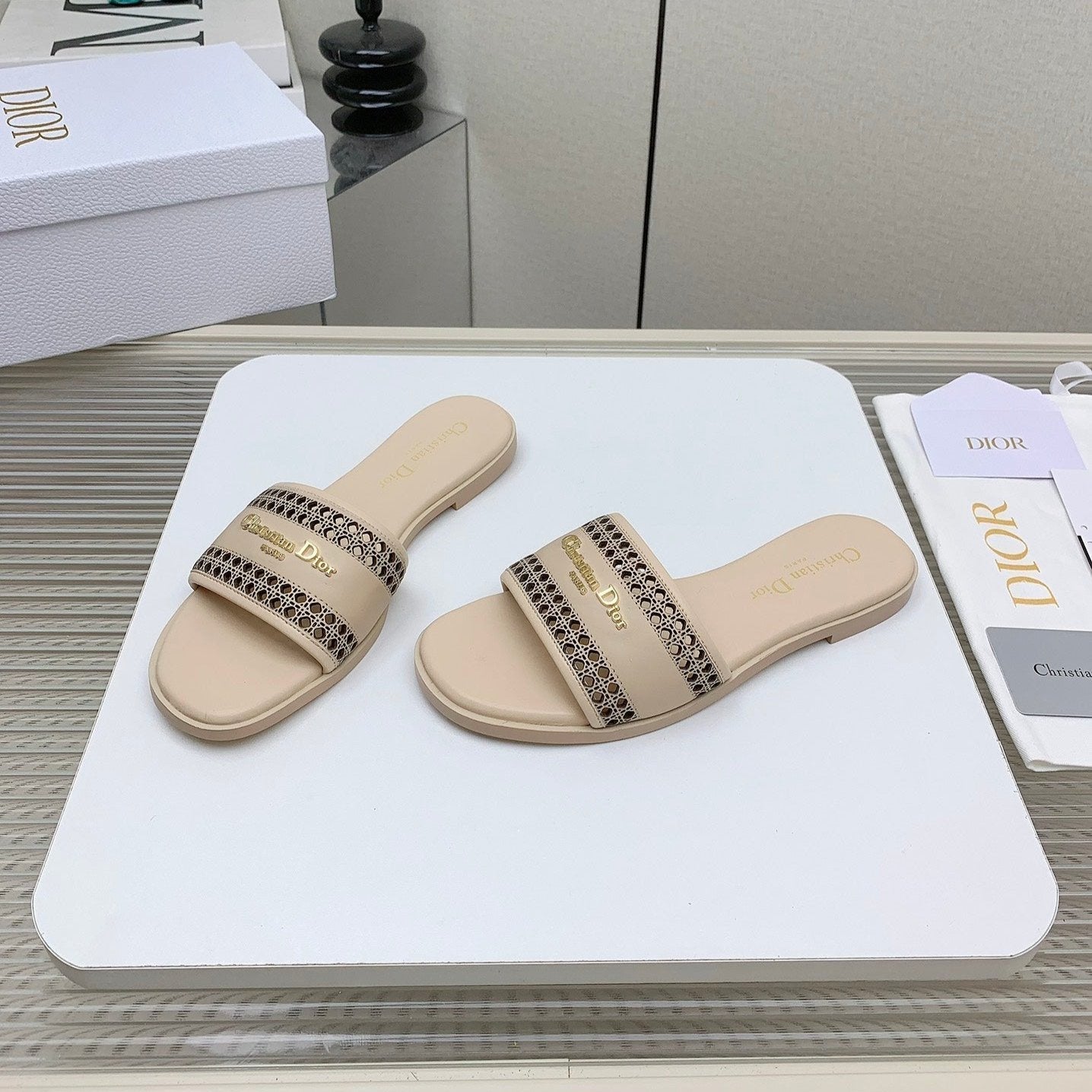 DIOR D-Lane Slide In Beige Cowhide 106275