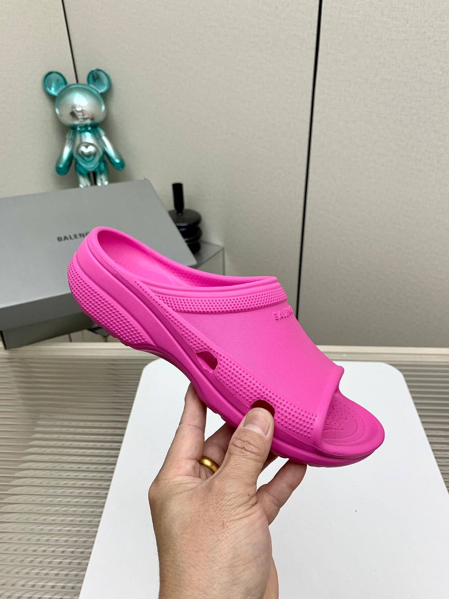 Balanciaga POOL CROCS IN HOT PINK RUBBER