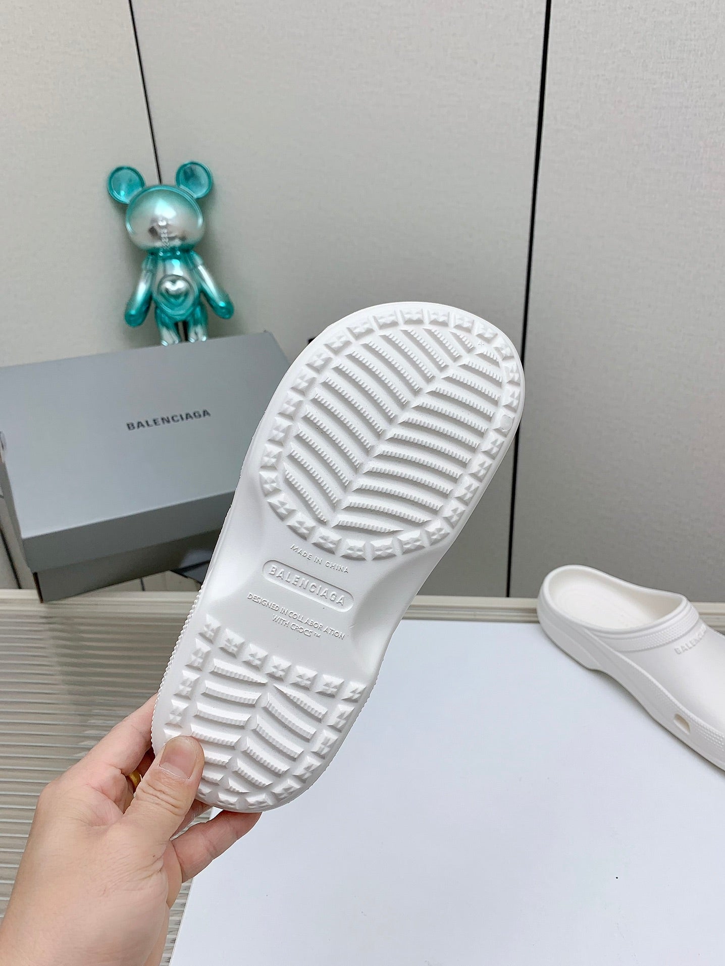 Balanciaga POOL CROCS IN WHITE RUBBER