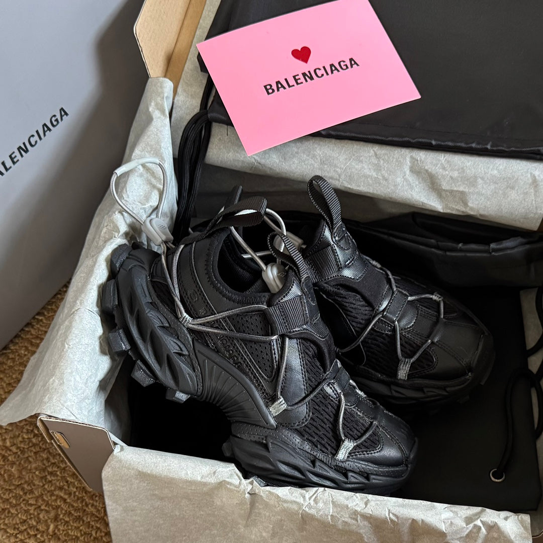 Balanciaga HIKE SNEAKER IN BLACK MESH, POLYURETHANE AND POLYESTER