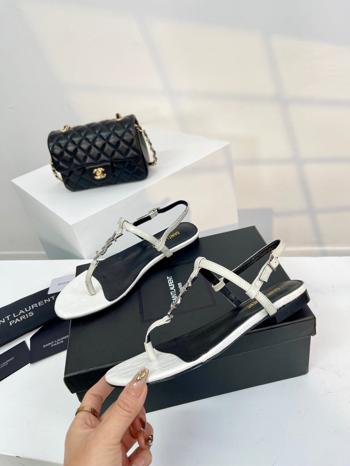 Saint Laurent SL Cassandra Croc-Embossed Thong Sandals Black White Leather