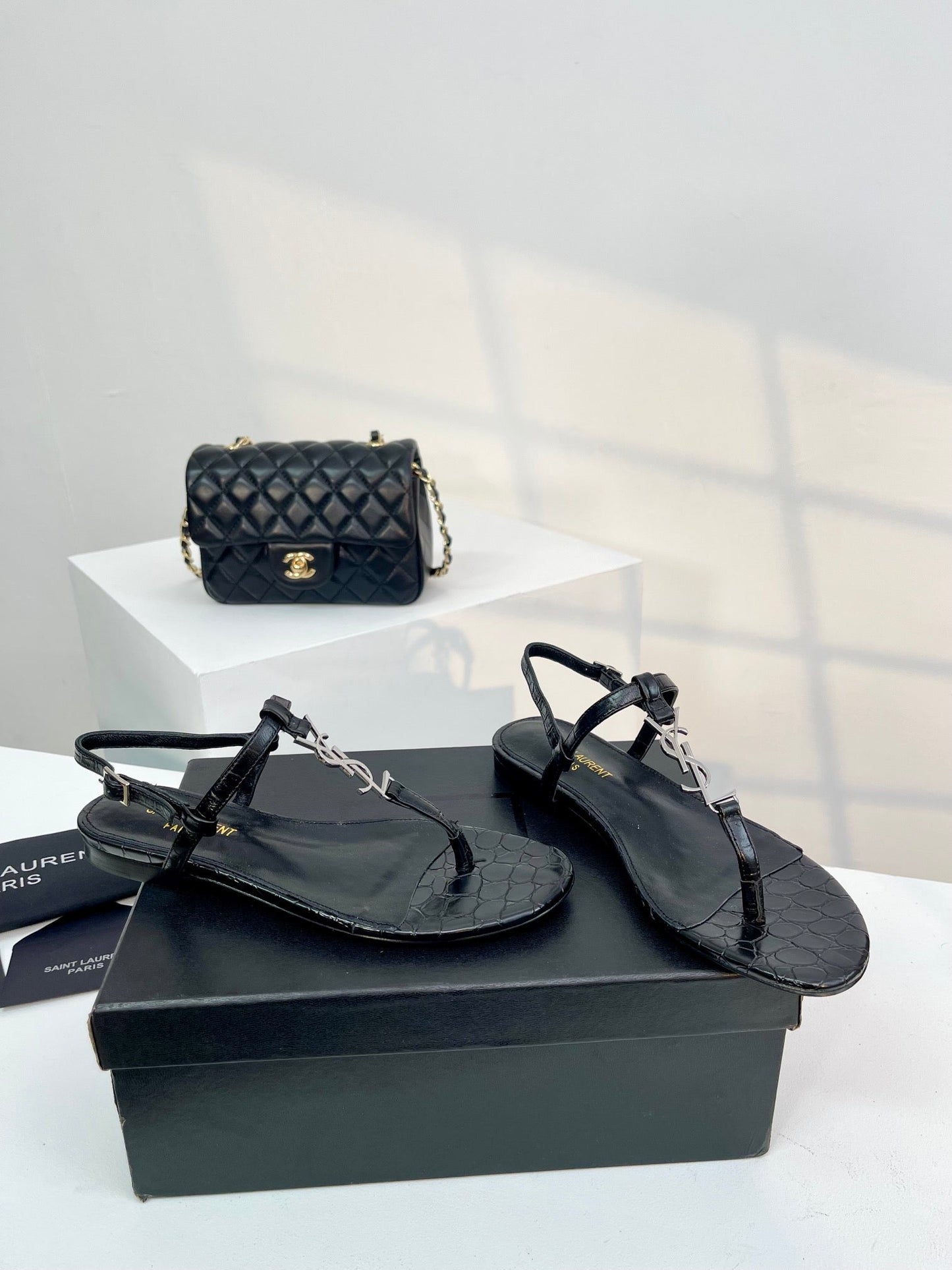 Saint Laurent SL Cassandra Croc-Embossed Thong Sandals Black Leather