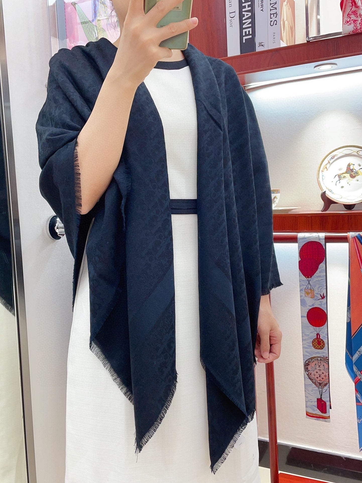 DIOR SQUARE SCARF 140 CM IN NAVY BLUE WOOL AND SILK 408662