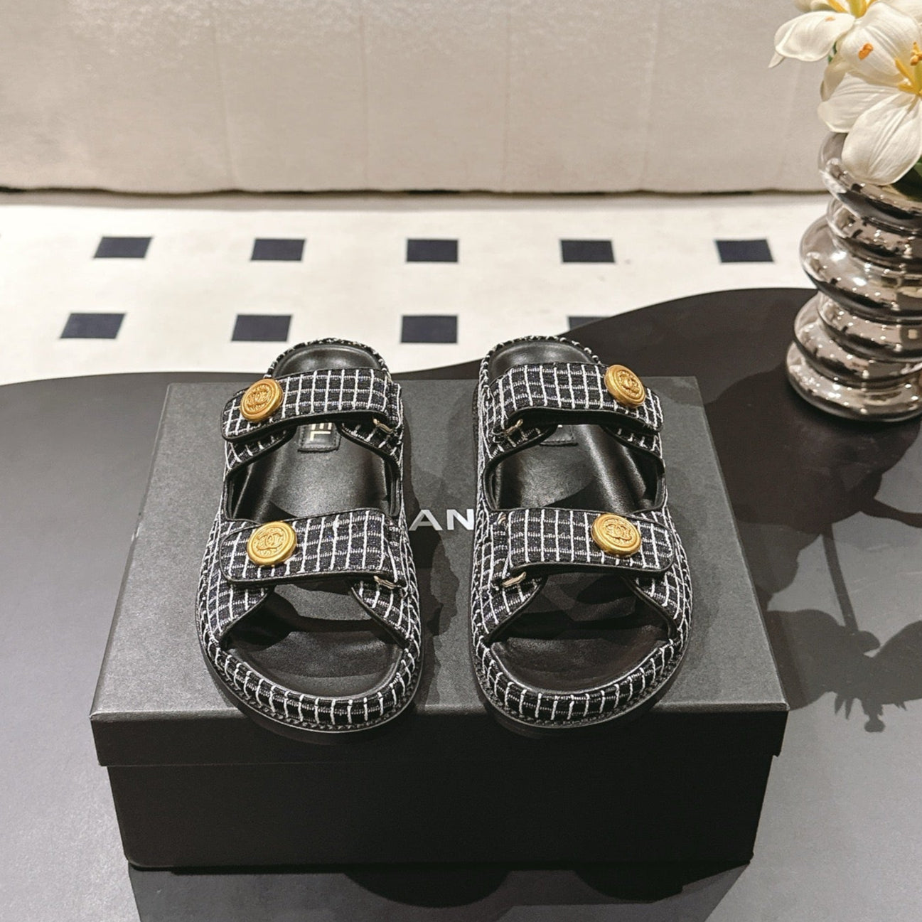 CHANEL 25 Dad Sandal Mule Black mix White Fabric 237576