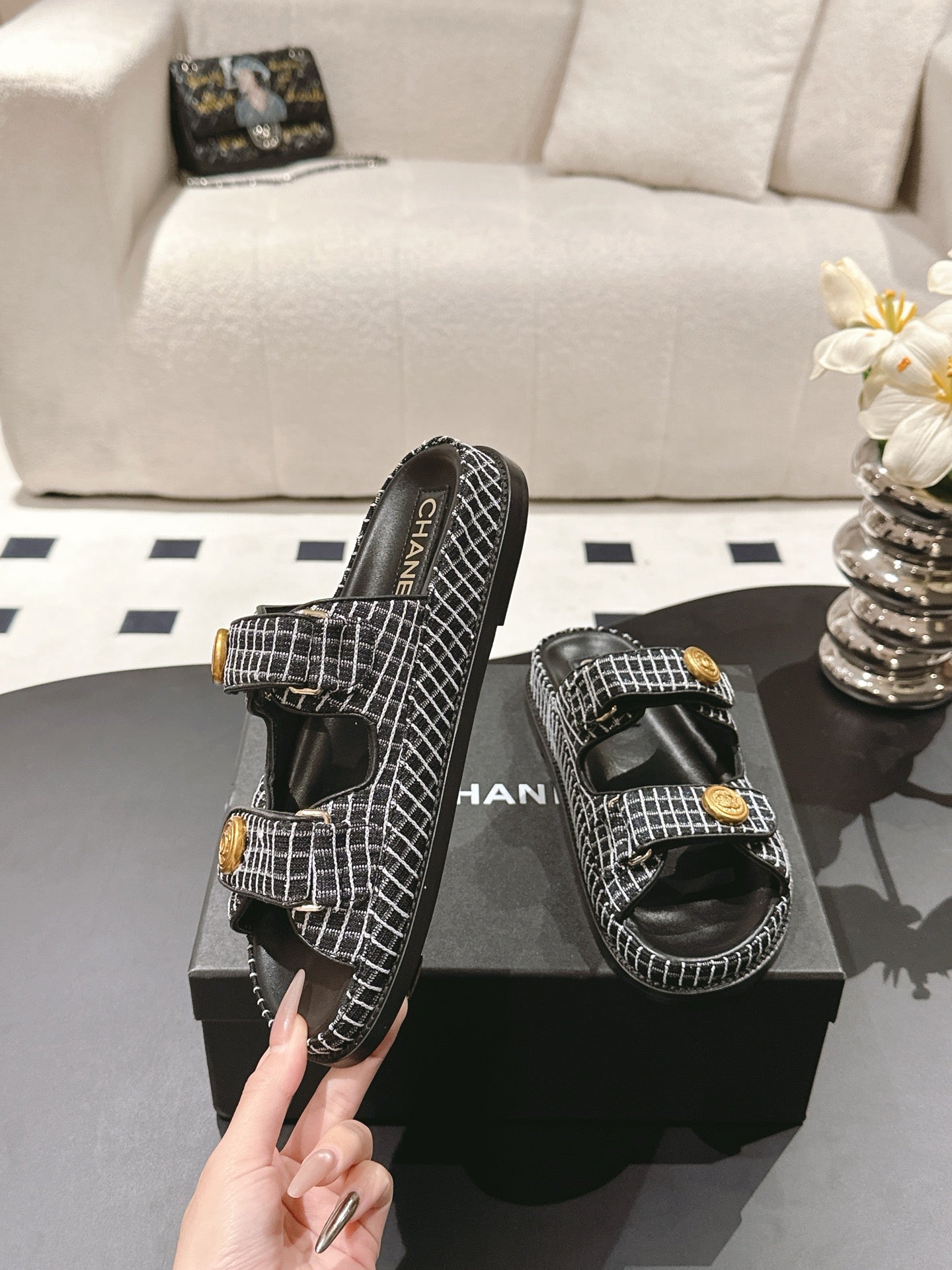CHANEL 25 Dad Sandal Mule Black mix White Fabric 237576