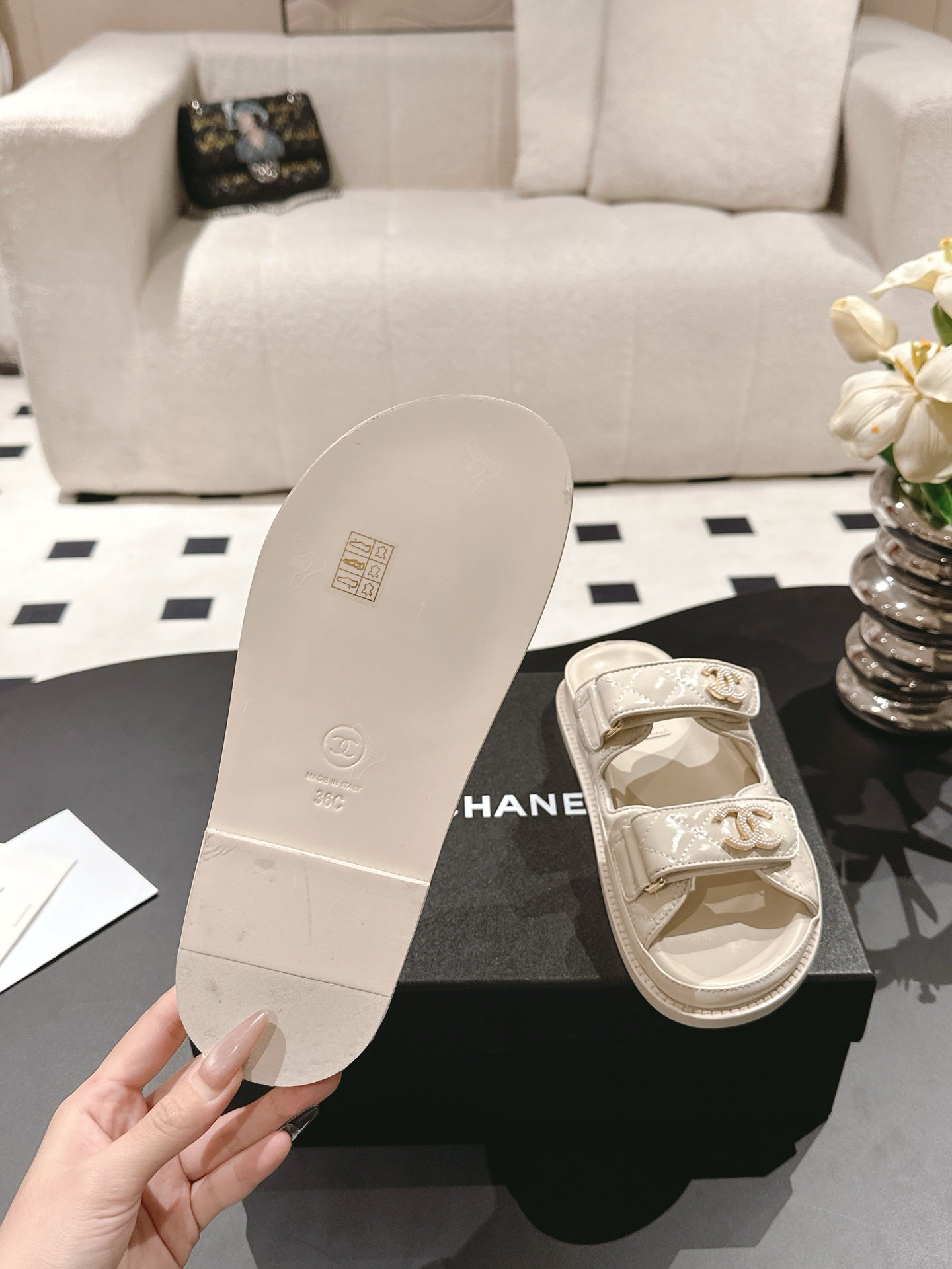 CHANEL 25 Dad Sandal Mule Beige Cream Patent Leather 237577