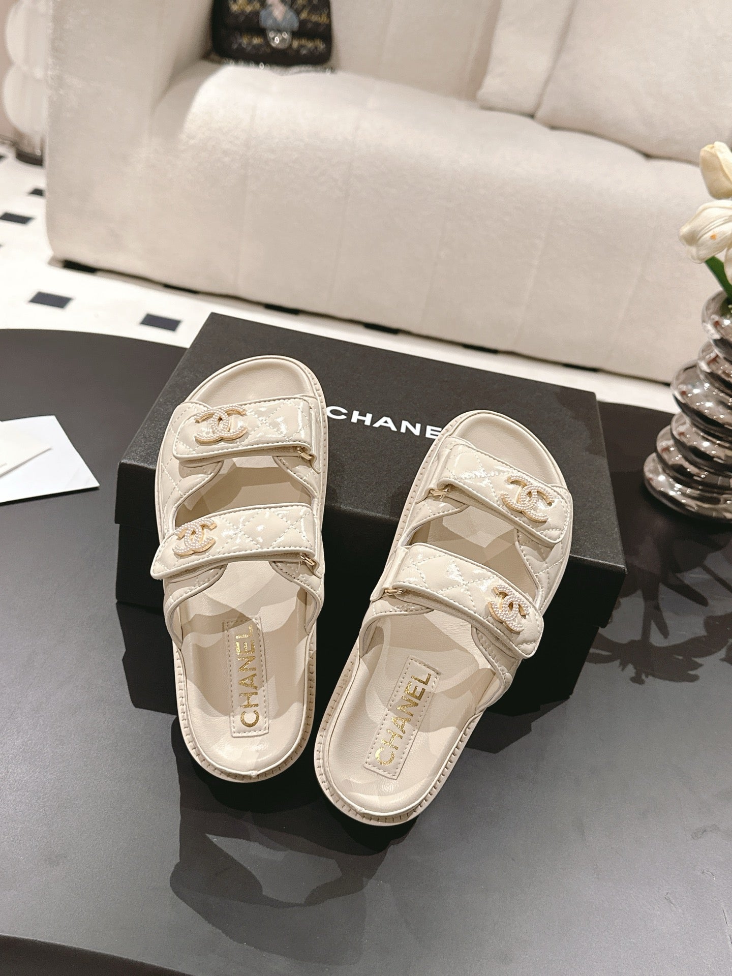 CHANEL 25 Dad Sandal Mule Beige Cream Patent Leather 237577