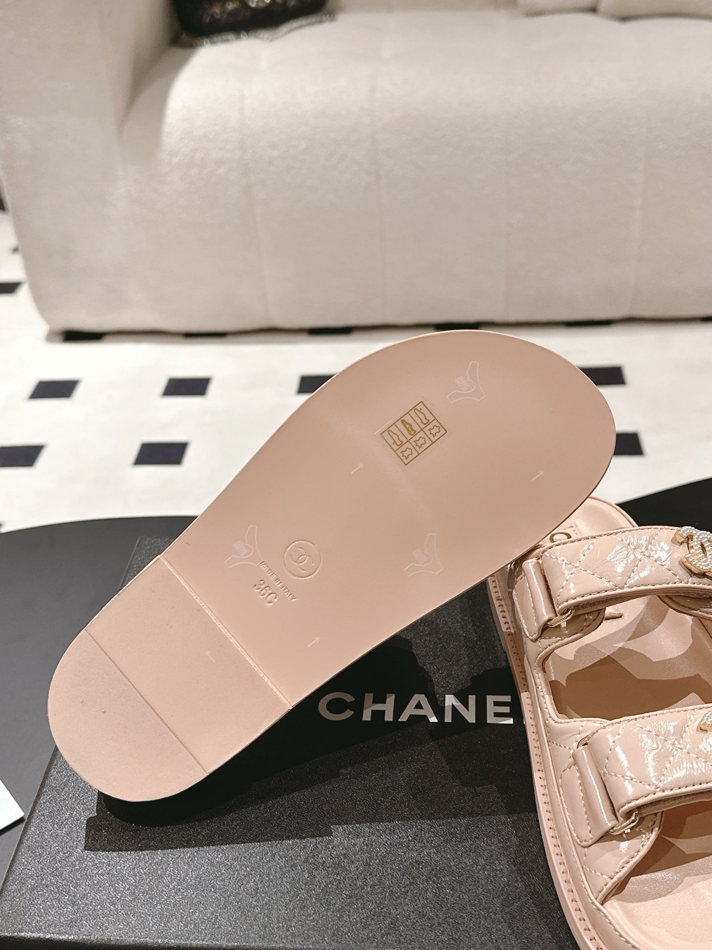 CHANEL 25 Dad Sandal Mule Putty Pink Patent Leather 237579