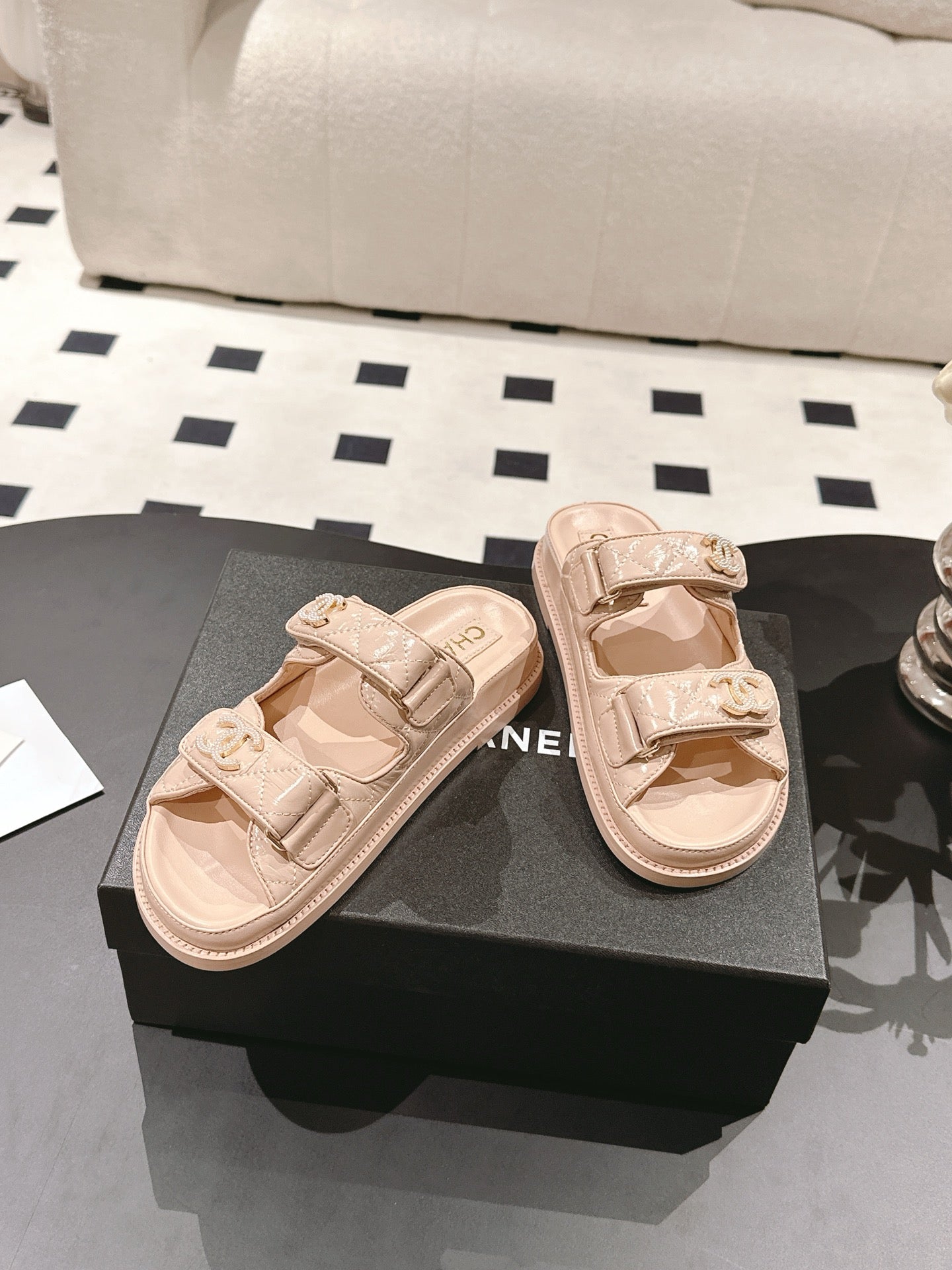 CHANEL 25 Dad Sandal Mule Putty Pink Patent Leather 237579