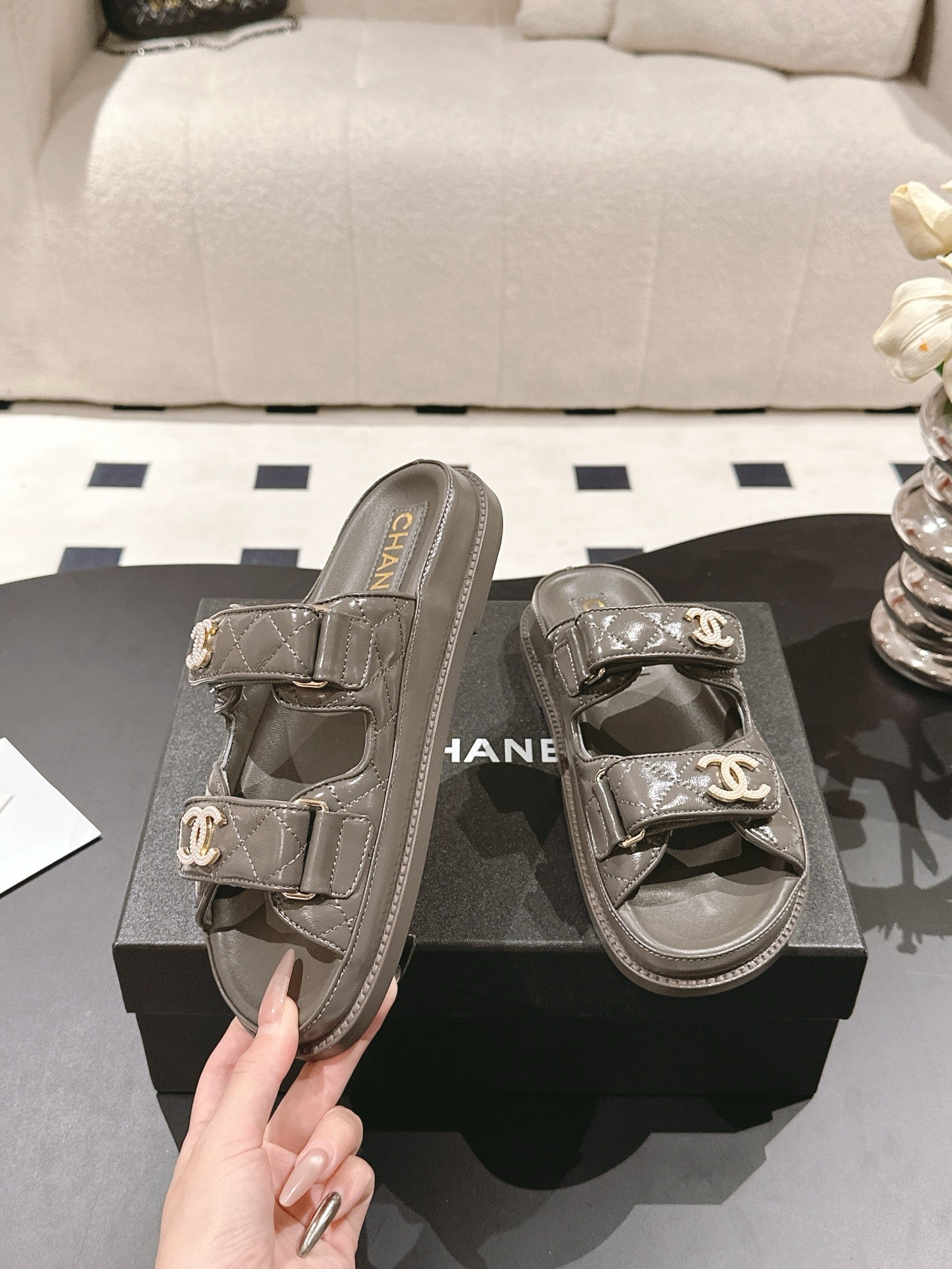CHANEL 25 Dad Sandal Mule Jet Black Patent Leather 237581