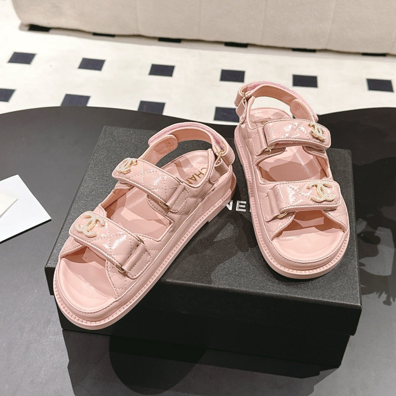 CHANEL 25 Dad Deals Sandals Pink Pastel Patent Leather 237586