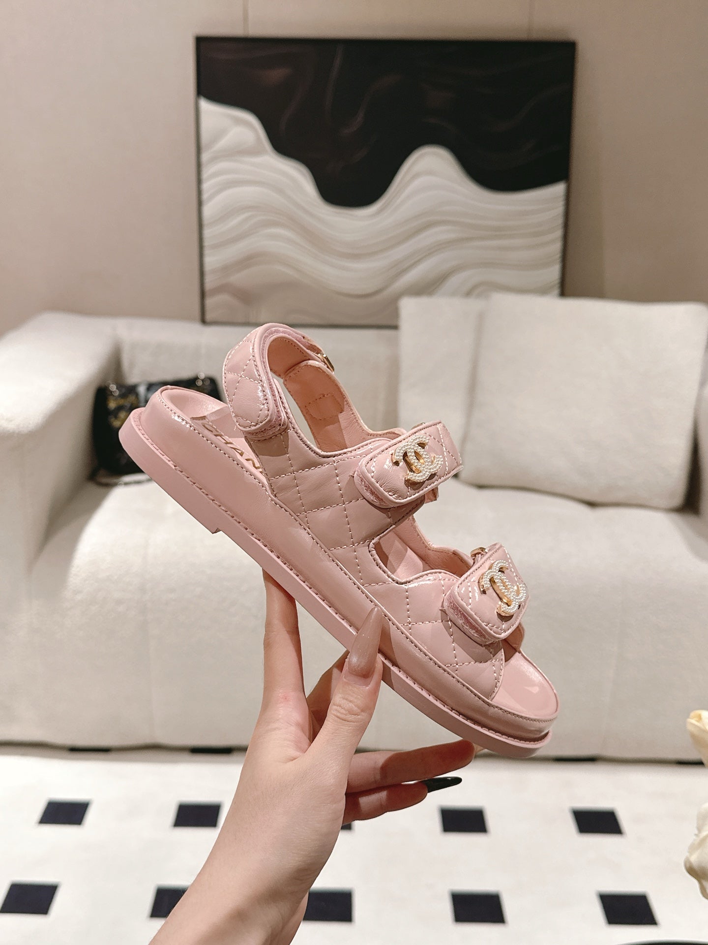 CHANEL 25 Dad Deals Sandals Pink Pastel Patent Leather 237586