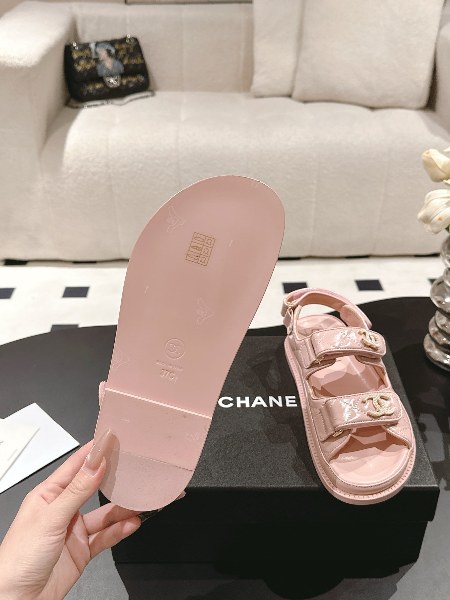 CHANEL 25 Dad Deals Sandals Pink Pastel Patent Leather 237586