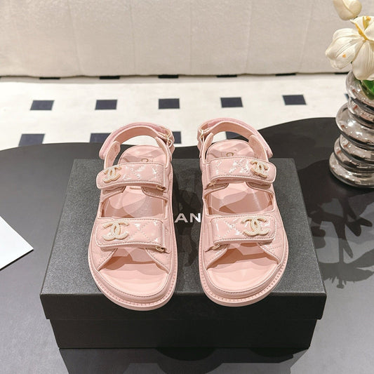 CHANEL 25 Dad Deals Sandals Pink Pastel Patent Leather 237586