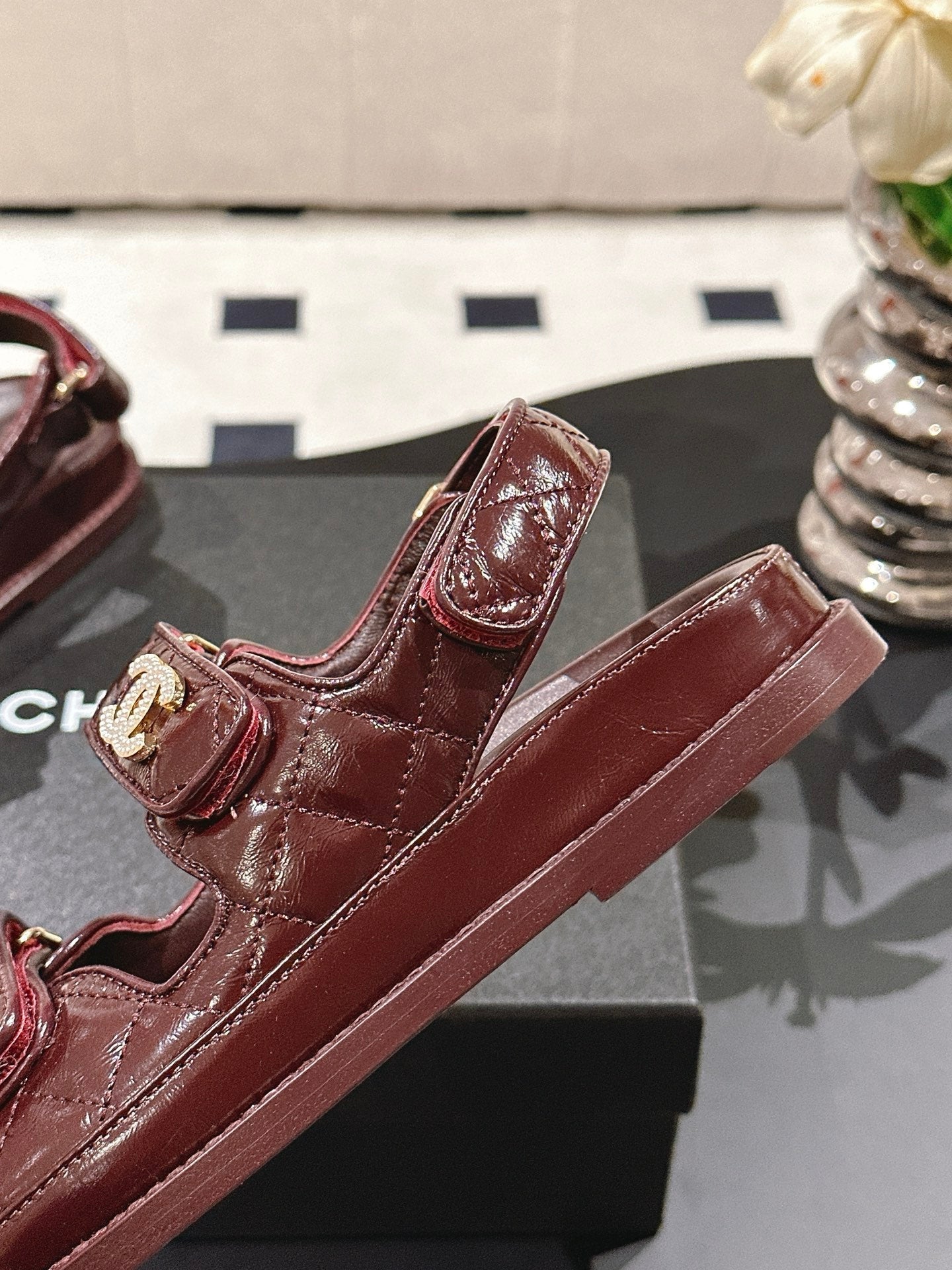 CHANEL 25 Dad Deals Sandals Deep Brown Patent Leather 237587