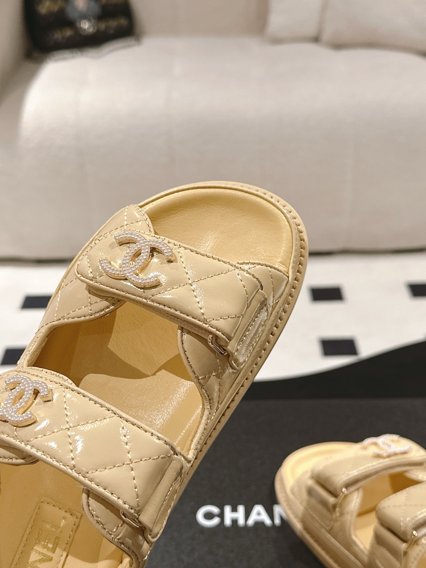 CHANEL 25 Dad Deals Sandals Yellow Pastel Patent Leather 237589