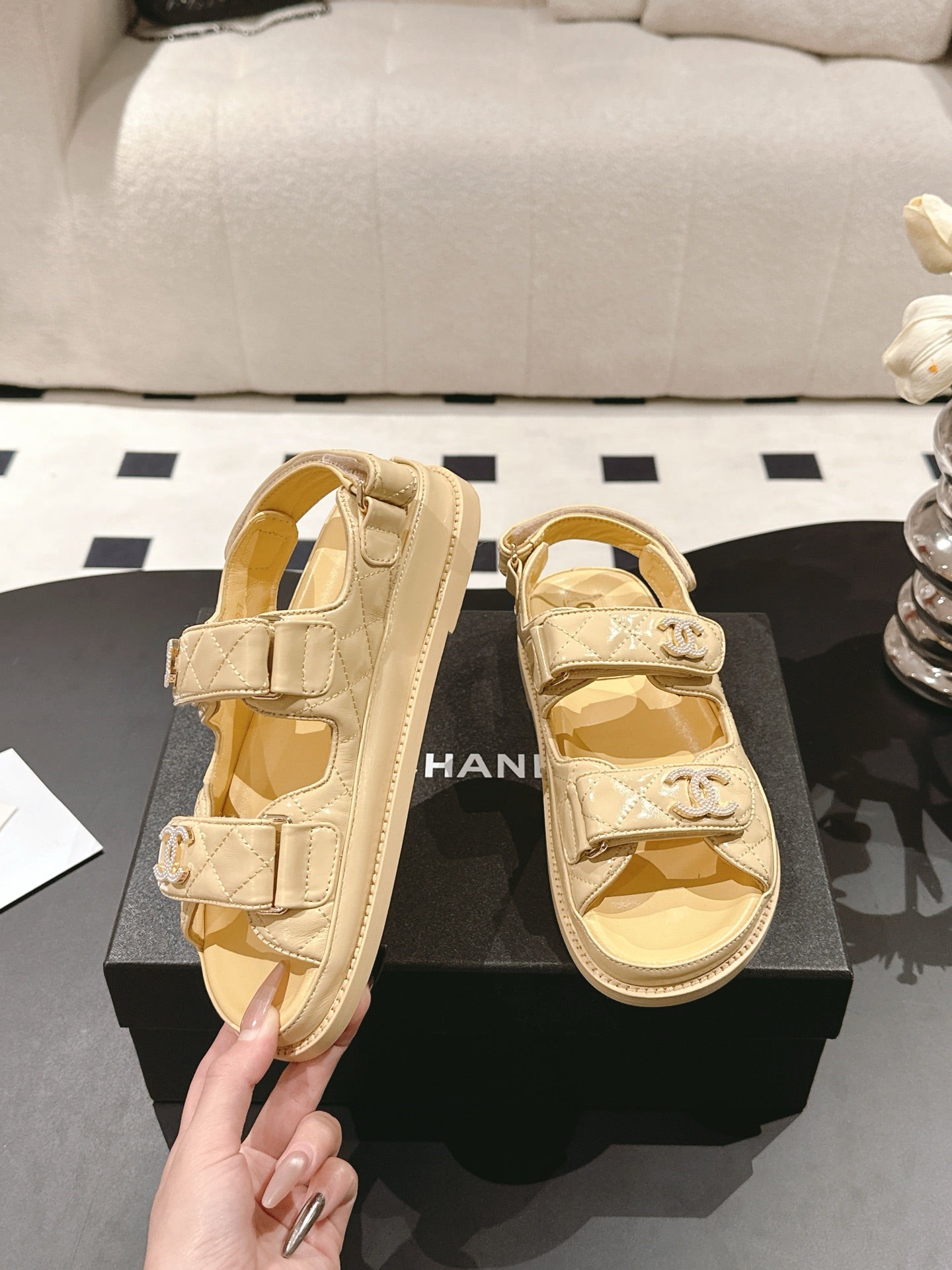 CHANEL 25 Dad Deals Sandals Yellow Pastel Patent Leather 237589