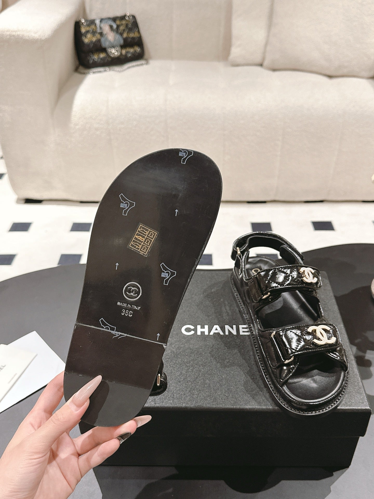 CHANEL 25 Dad Deals Sandals Black Patent Leather 237590