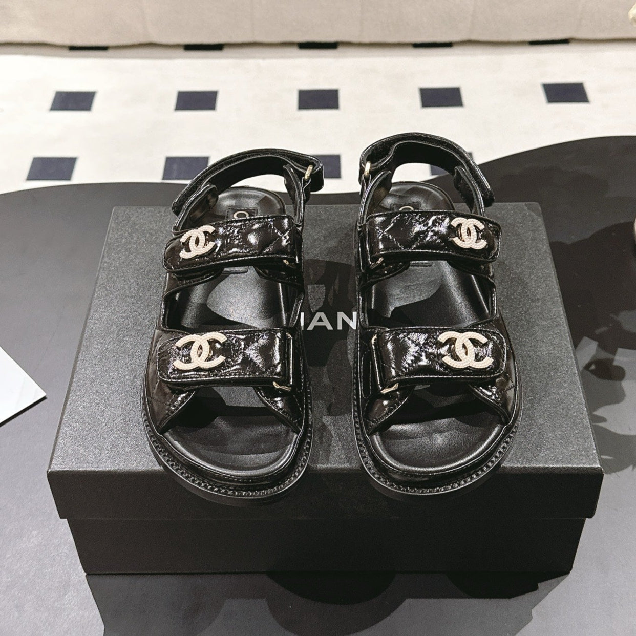 CHANEL 25 Dad Deals Sandals Black Patent Leather 237590
