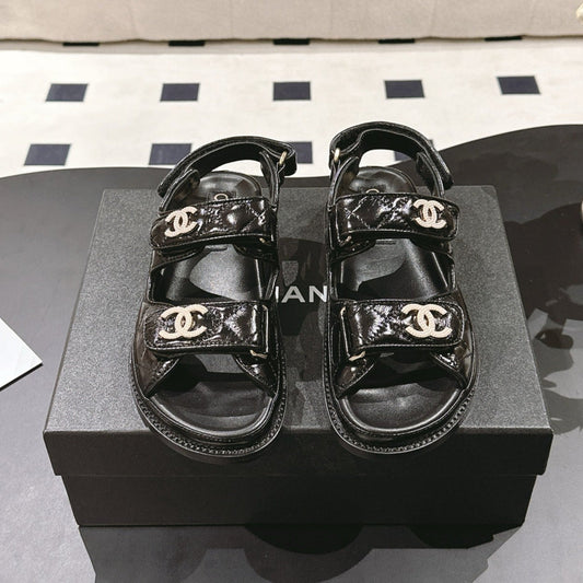 CHANEL 25 Dad Deals Sandals Black Patent Leather 237590