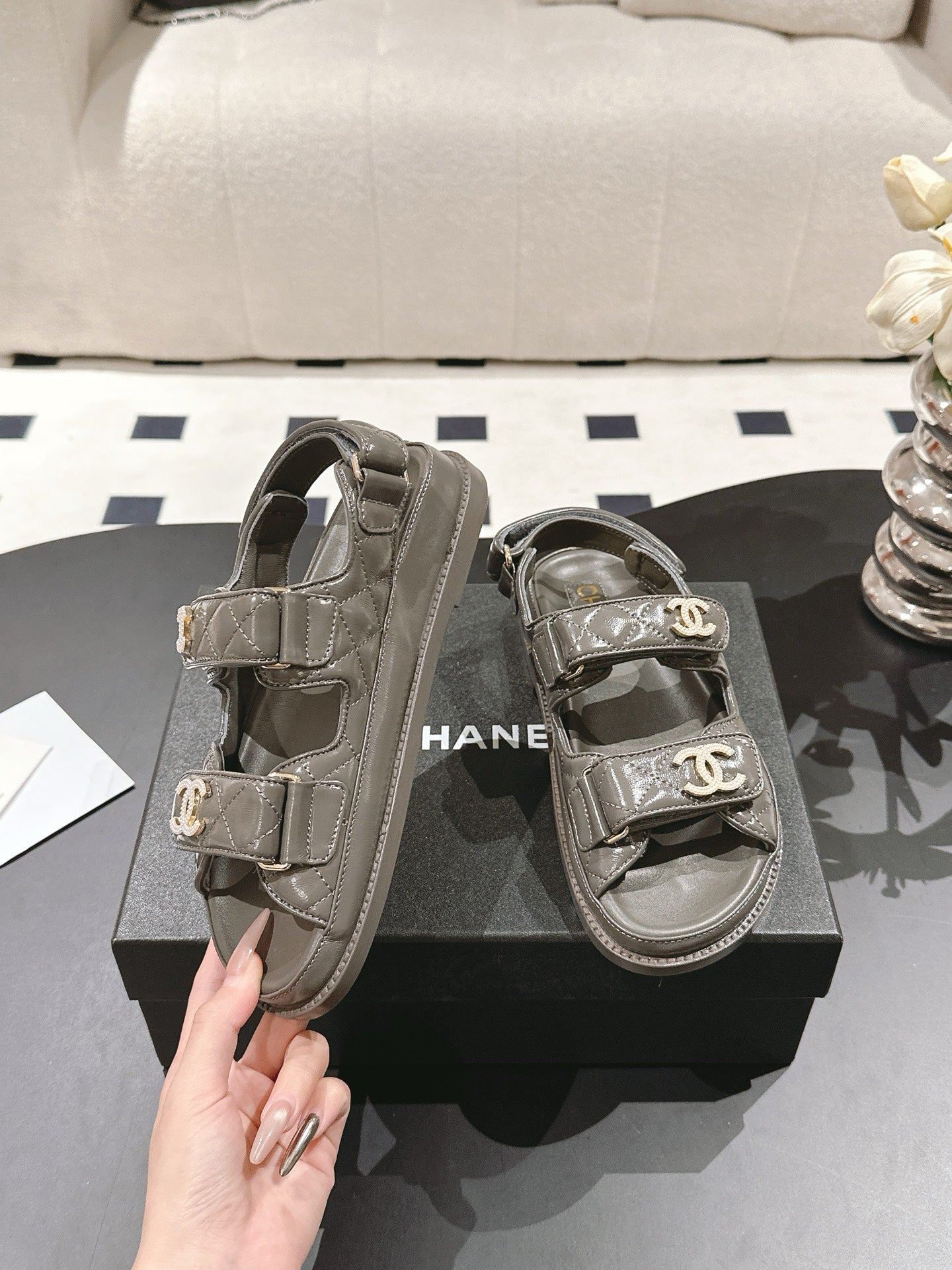 CHANEL 25 Dad Deals Sandals Jet Black Patent Leather 237594