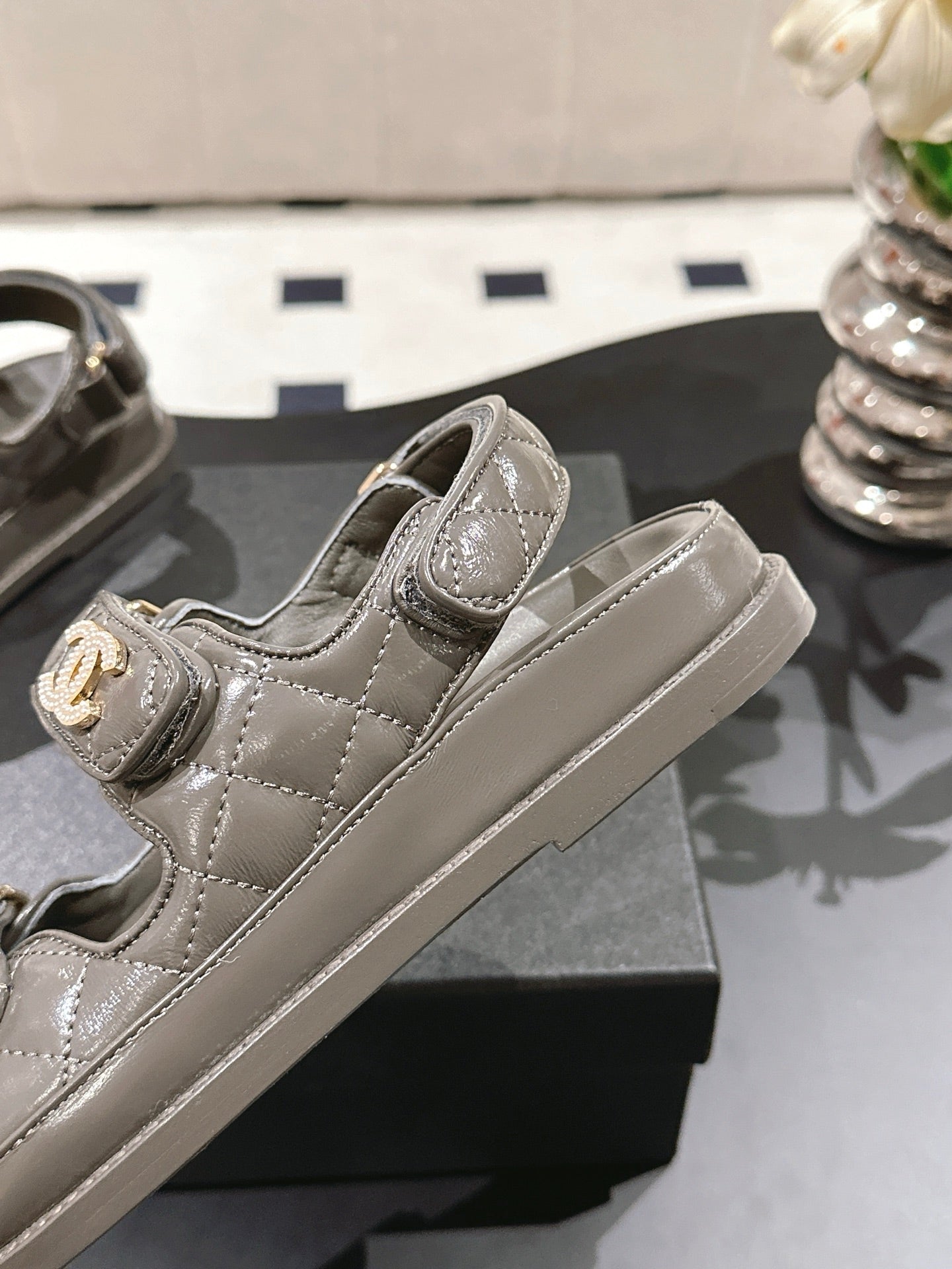 CHANEL 25 Dad Deals Sandals Jet Black Patent Leather 237594
