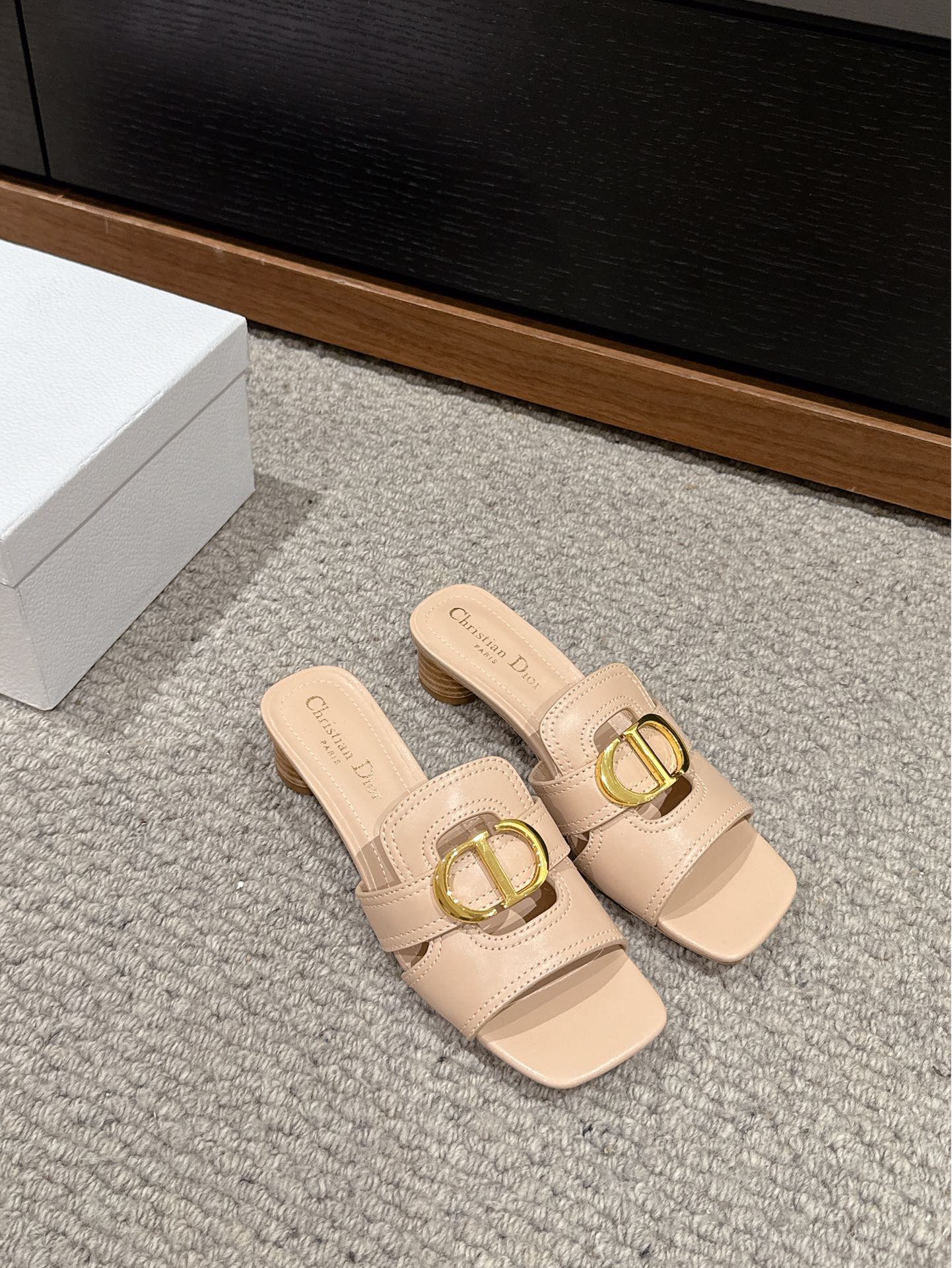 DIOR sandal mule 30 montaigne 35cm beige calfskin