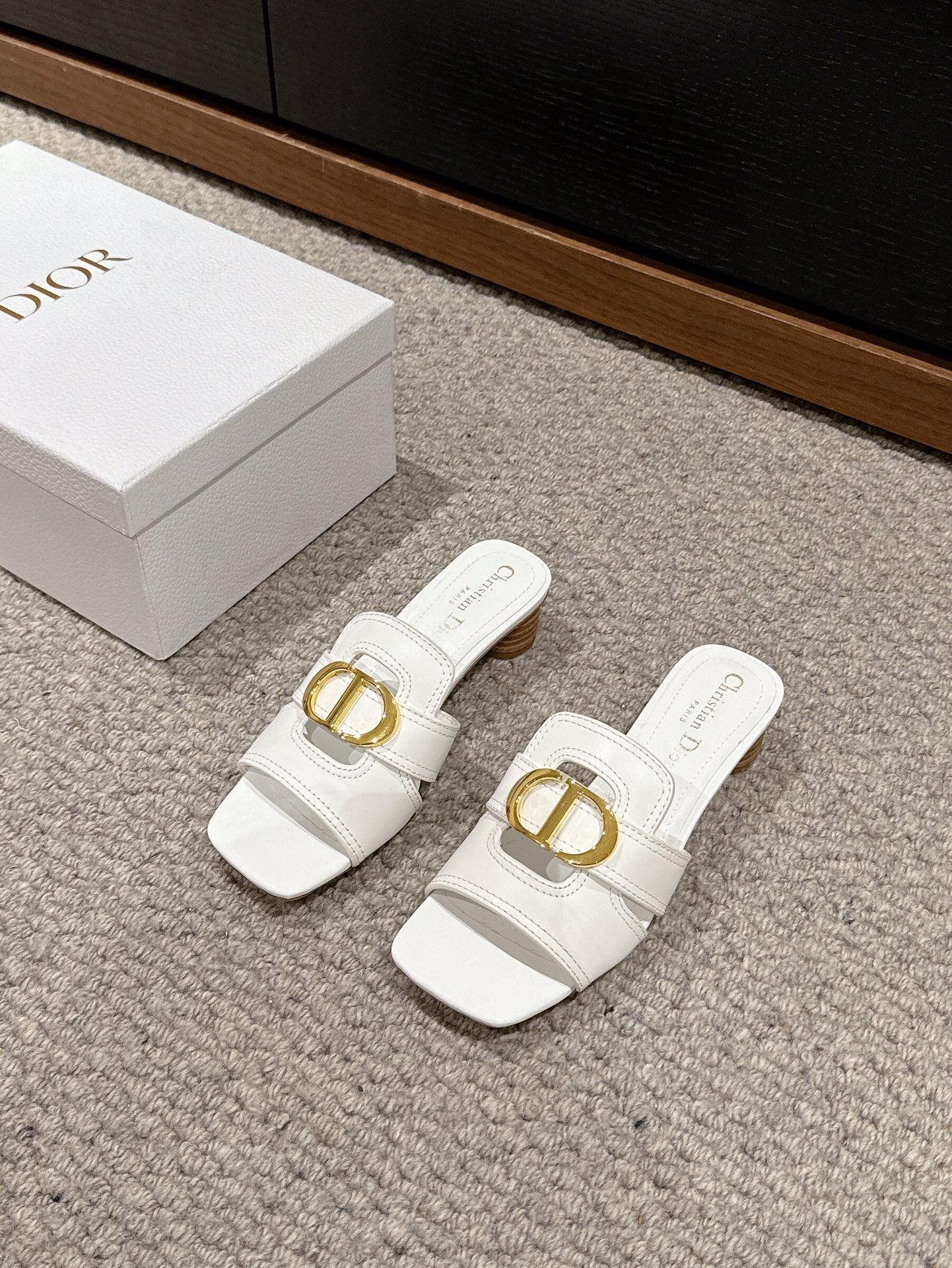 DIOR sandal mule 30 montaigne 35cm white calfskin