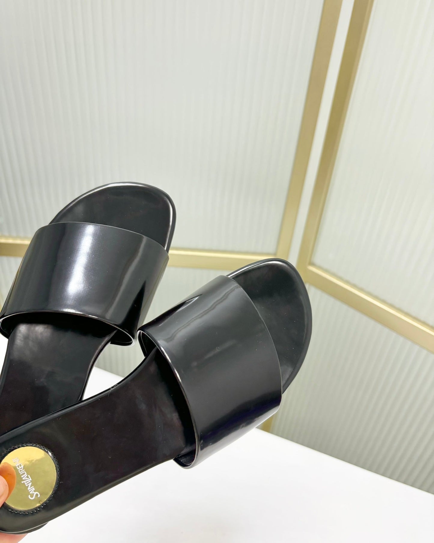 Saint Laurent CARLYLE SLIDES IN BLACK GLAZED LEATHER